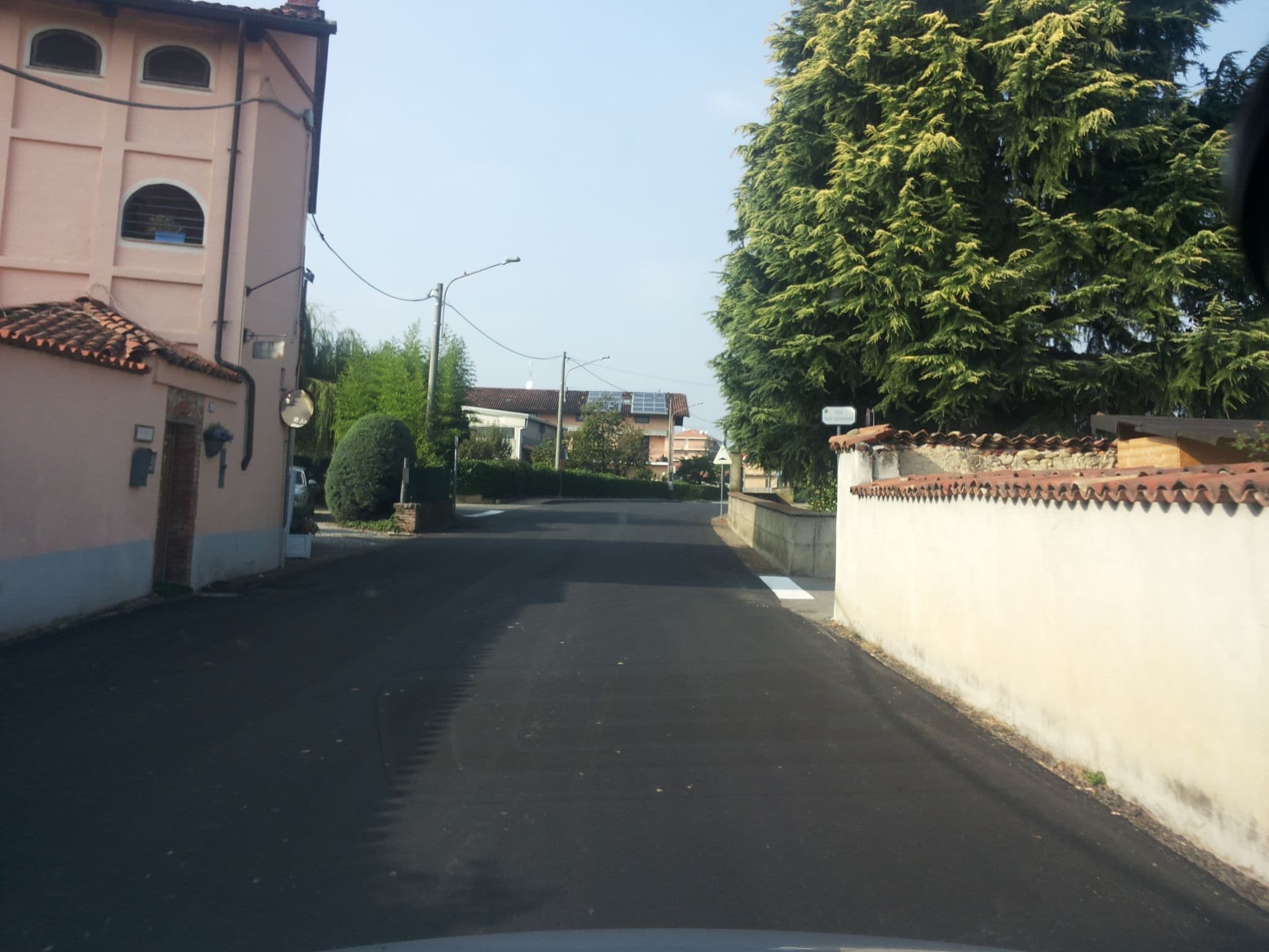 Street view near B&B Il Cascinale, Benna — © musuruan (CC BY-SA · Mapillary)