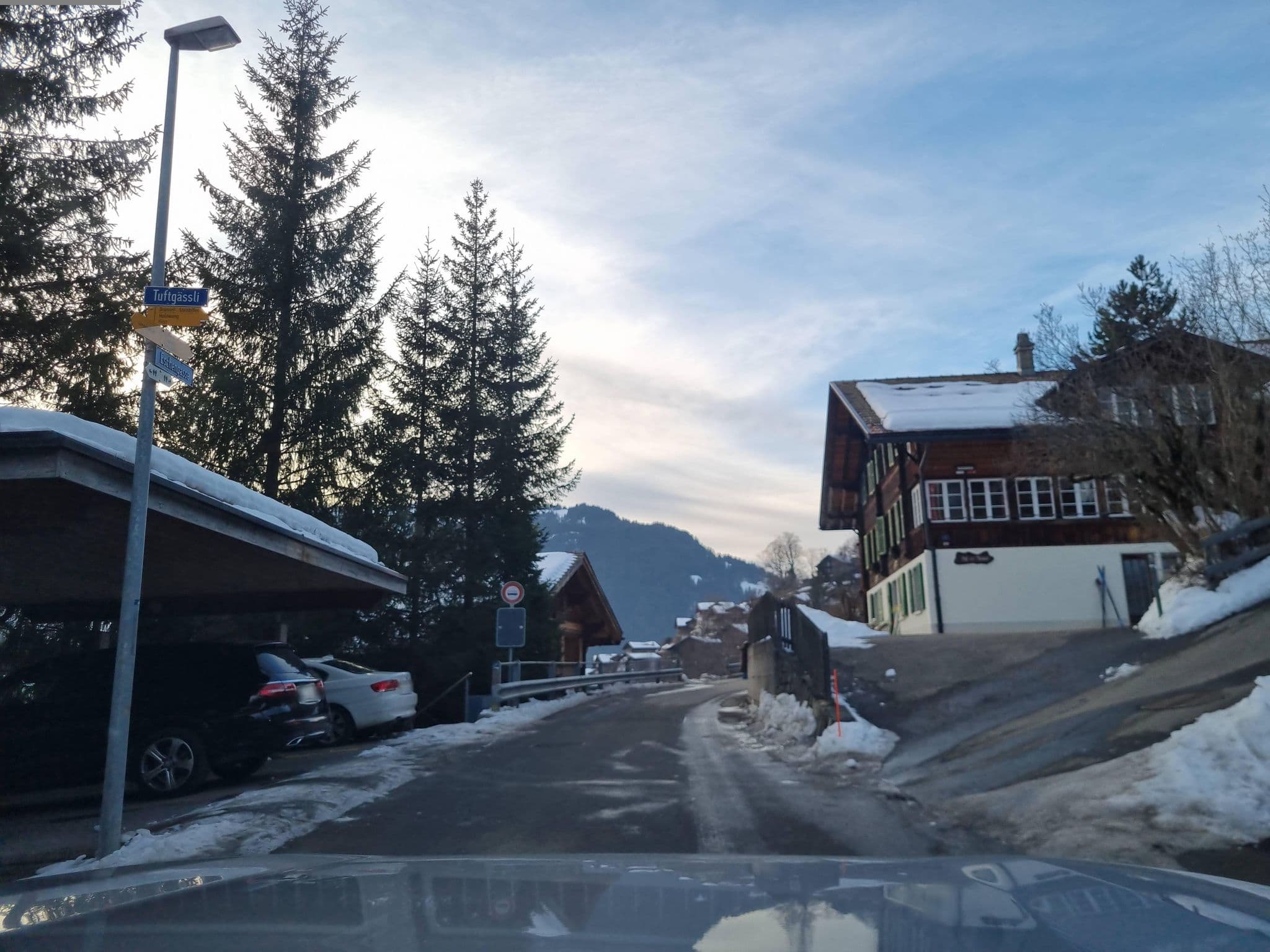 Street view near Hotel Eigerblick, Grindelwald — © Yha1 (CC BY-SA · Mapillary)