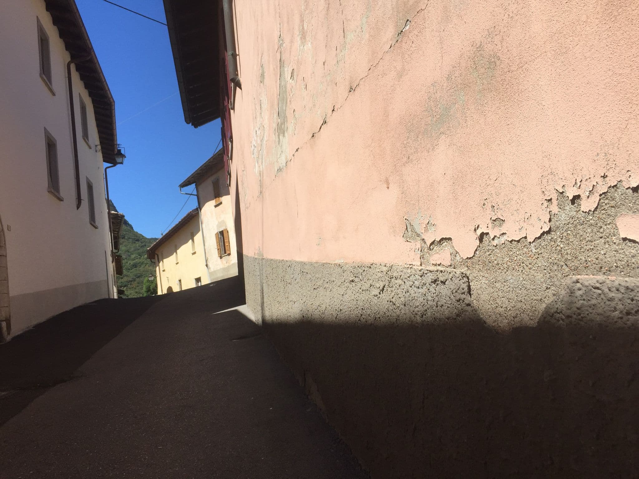 Street view near Locanda San Silvestro - Albergo | Ristorante | Spa, Saltrio — © tubeli (CC BY-SA · Mapillary)