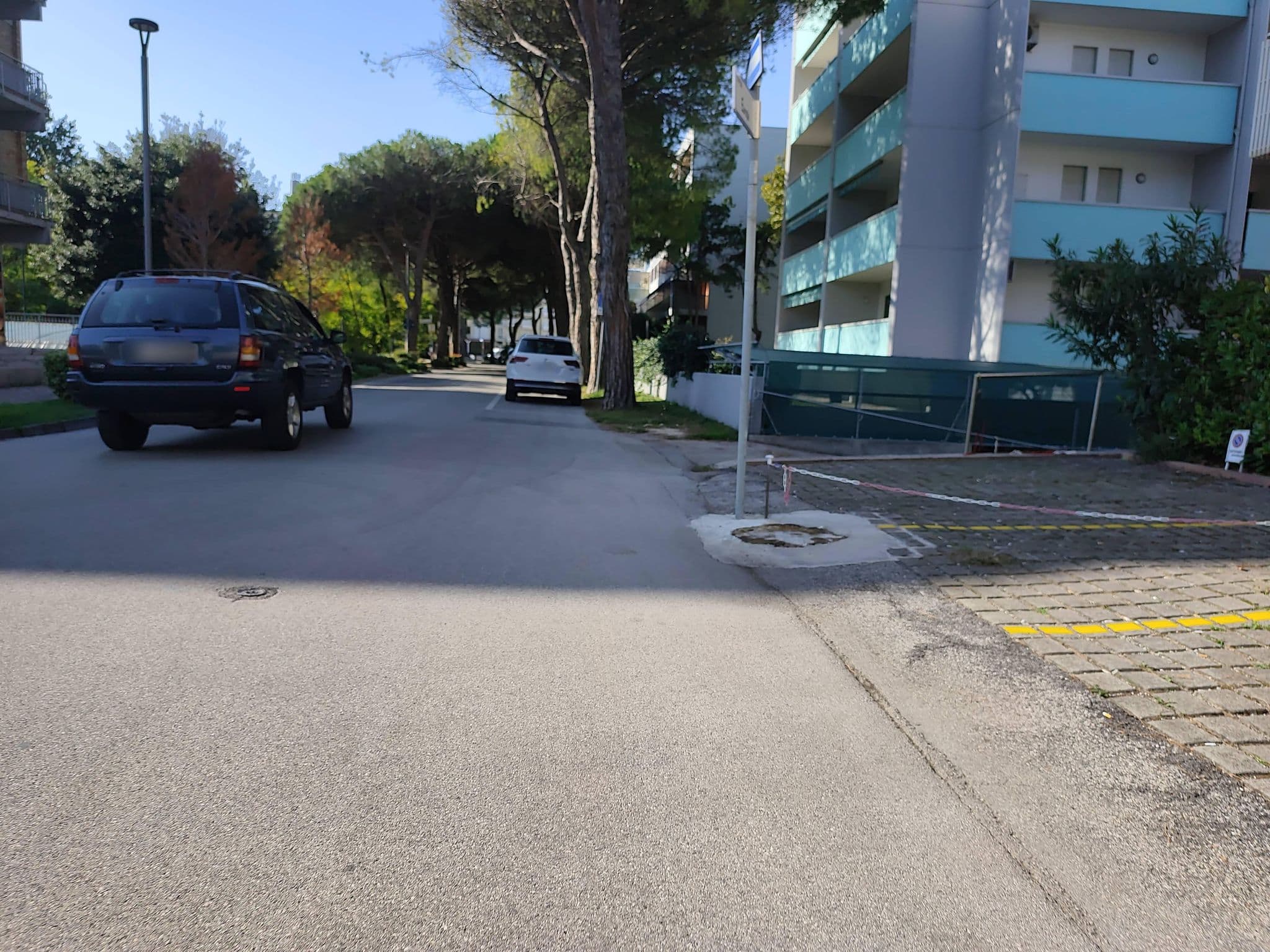Street view near Hotel Tahiti - Garni - B&b, Bibione — © Duro (CC BY-SA · Mapillary)