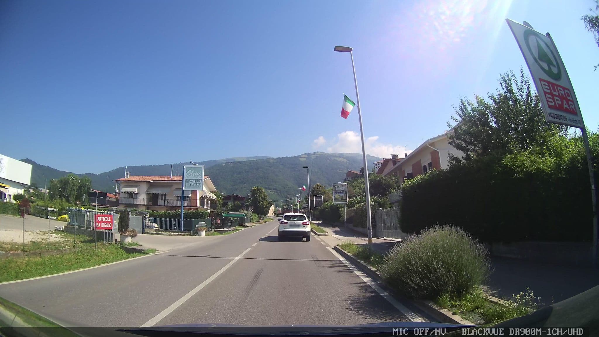 Street view near Azienda Agricola Roccat, Valdobbiadene — © jrachi (CC BY-SA · Mapillary)