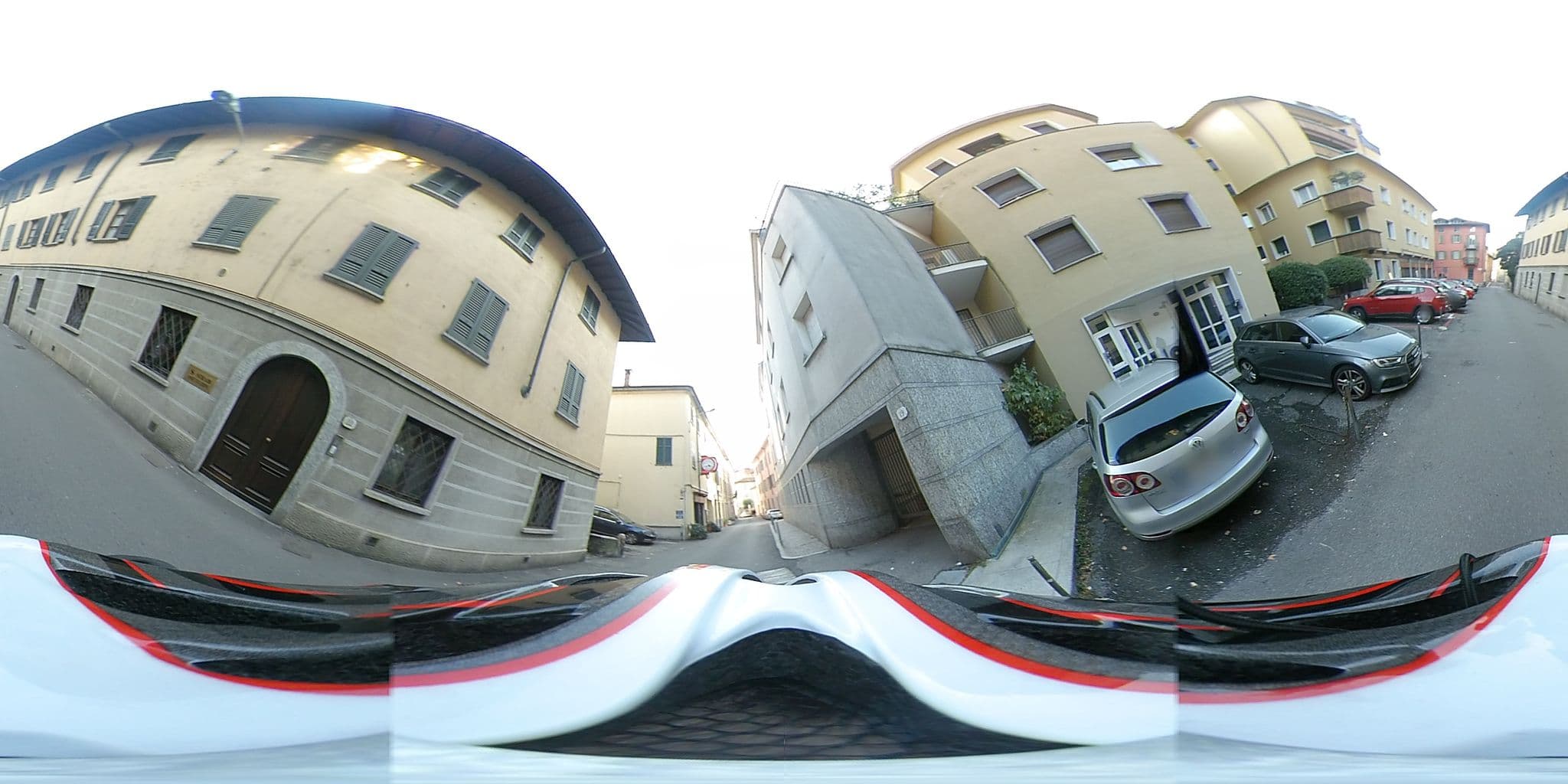 Street view near The Convo Como Lake, Como — © klimakas (CC BY-SA · Mapillary)