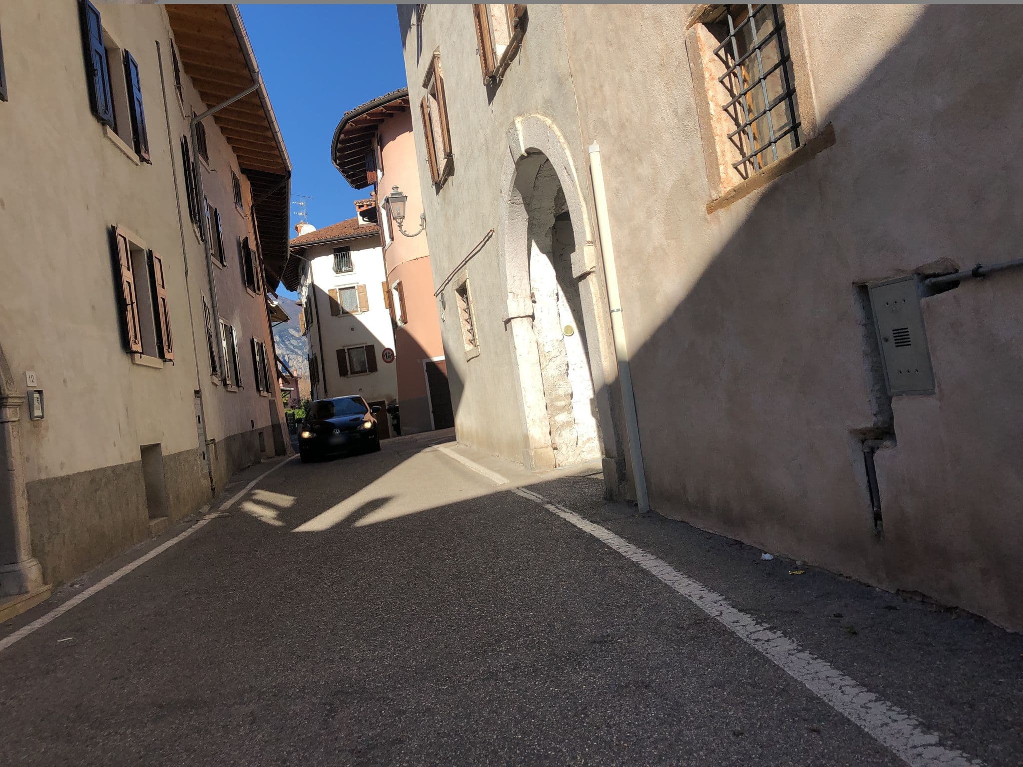 Street view near B&B NALÙ, Bolognano-Vignole — © mich74 (CC BY-SA · Mapillary)