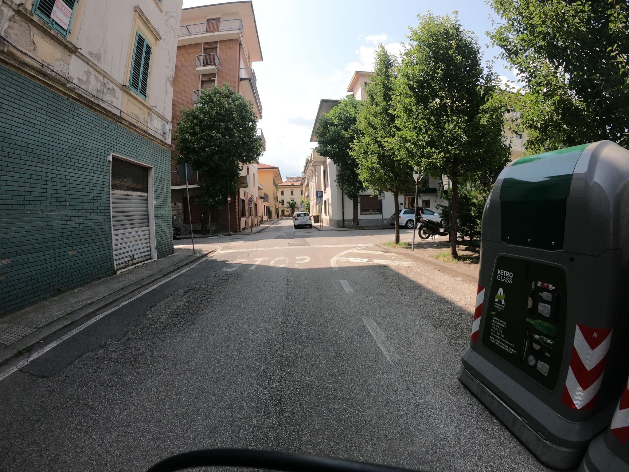 Street view near Hotel Arnolfo & Aqua Laetitia Spa, Montecatini-Terme — © pbb (CC BY-SA · Mapillary)
