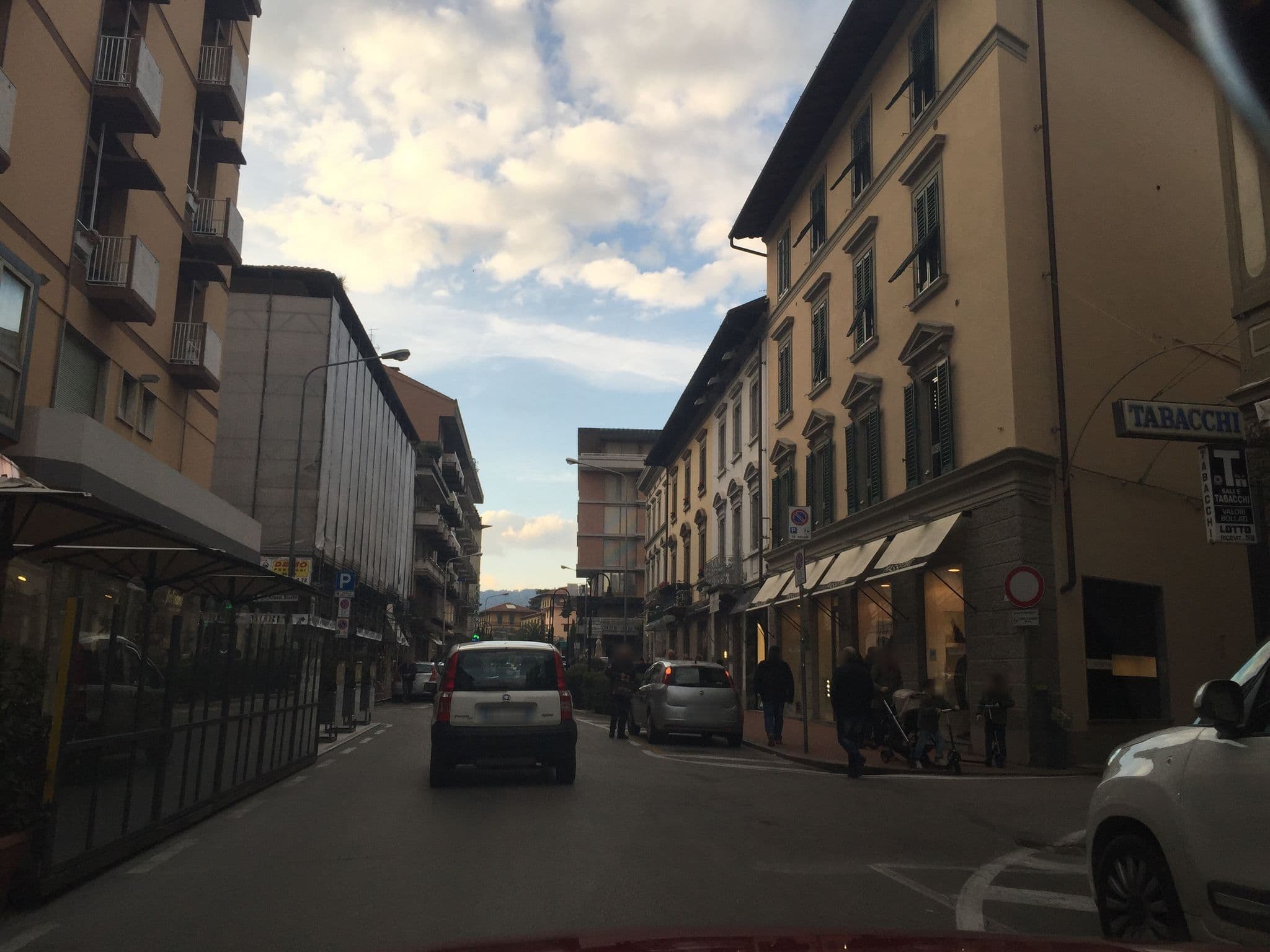 Street view near Hotel Massimo D'Azeglio, Montecatini-Terme — © mapillary_service (CC BY-SA · Mapillary)