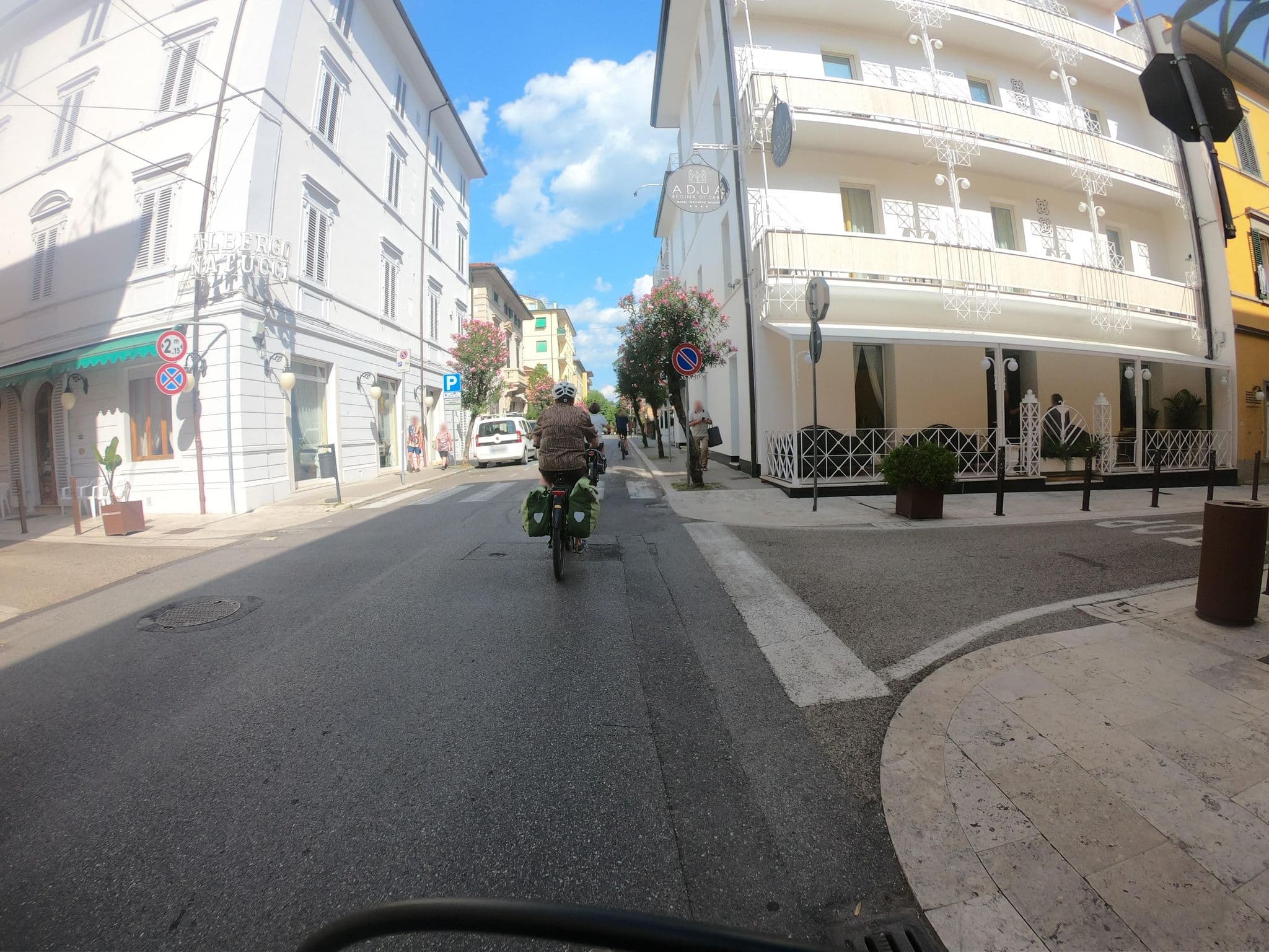 Street view near Smart Hotel Bartolini Montecatini Terme, Montecatini-Terme — © pbb (CC BY-SA · Mapillary)