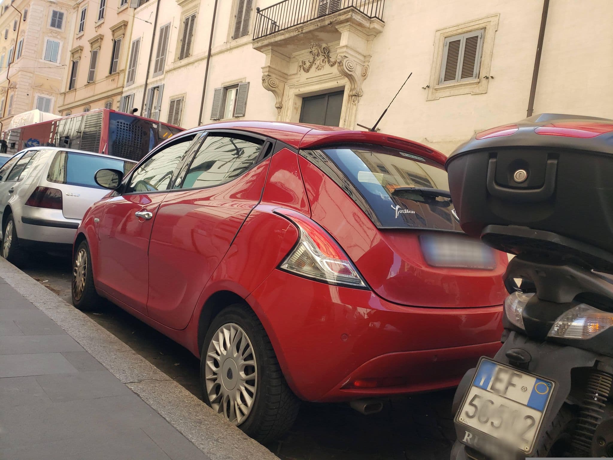 Street view near 939 Hotel, Sant'Eustachio — © mapfool (CC BY-SA · Mapillary)