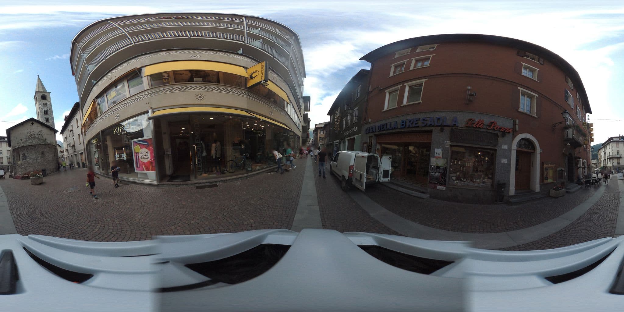 Street view near Albergo Gufo, Bormio — © giubar (CC BY-SA · Mapillary)