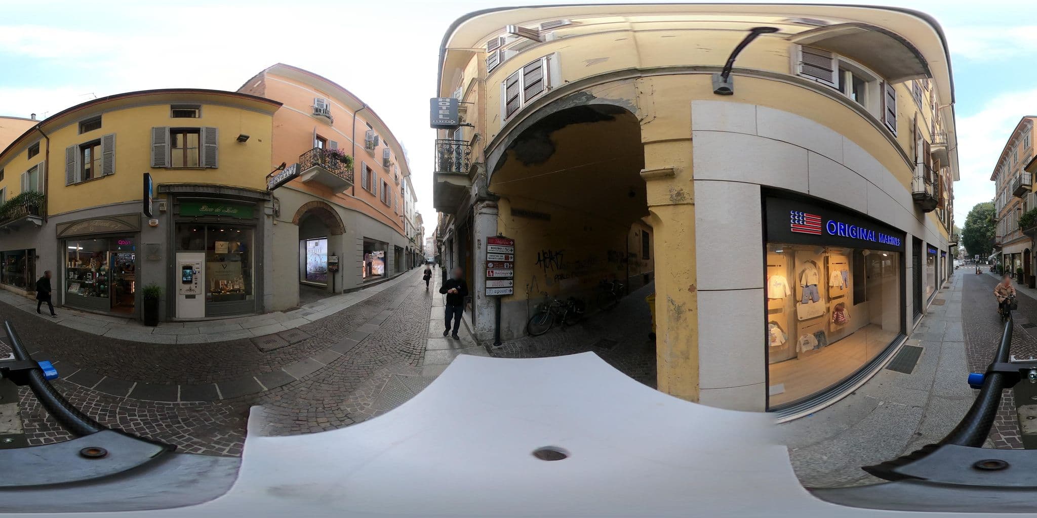 Street view near Hotel Astoria Cremona, Cremona — © wegavision (CC BY-SA · Mapillary)