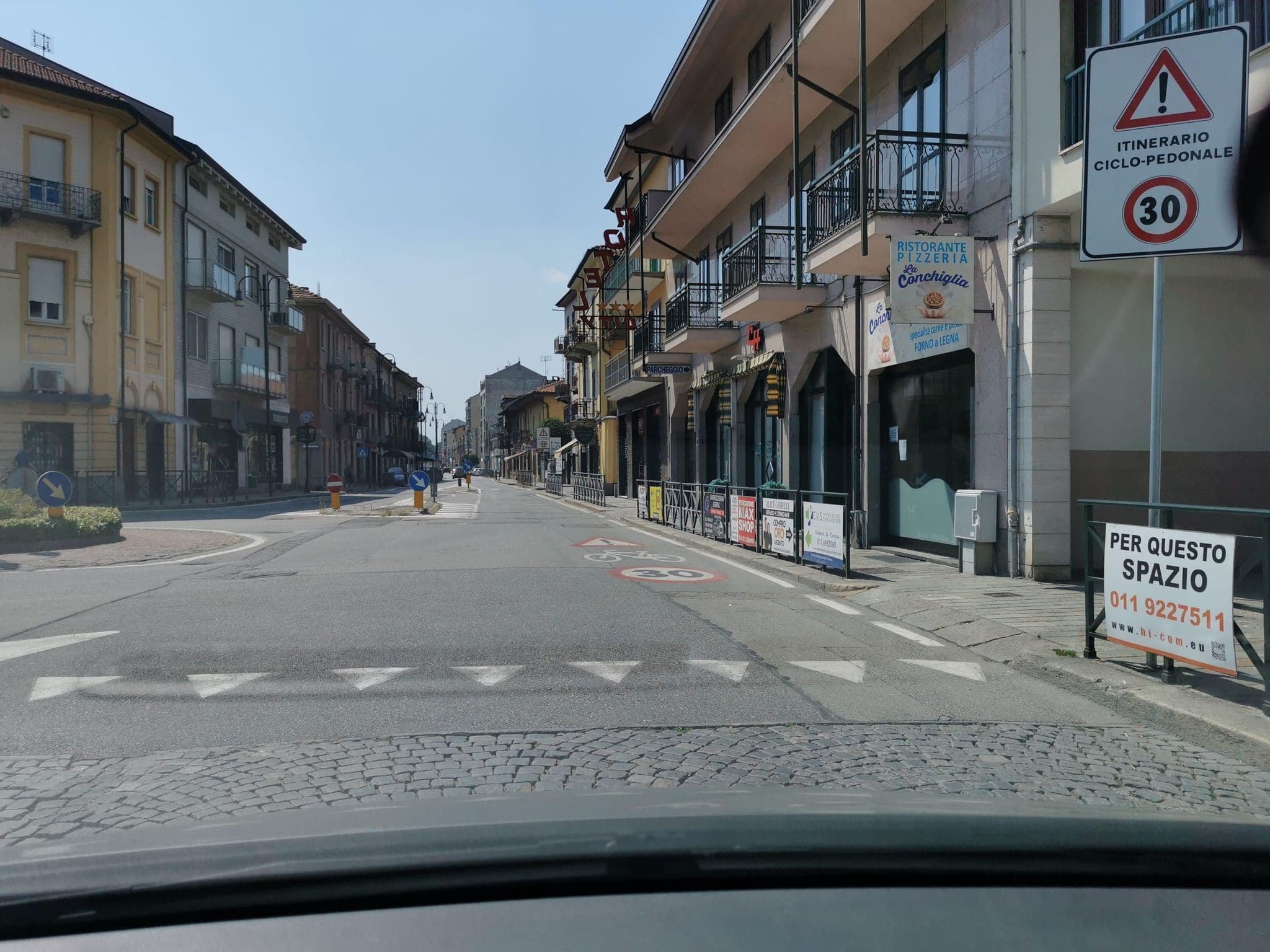 Street view near City Hotel Chivasso, Chivasso — © canfe (CC BY-SA · Mapillary)