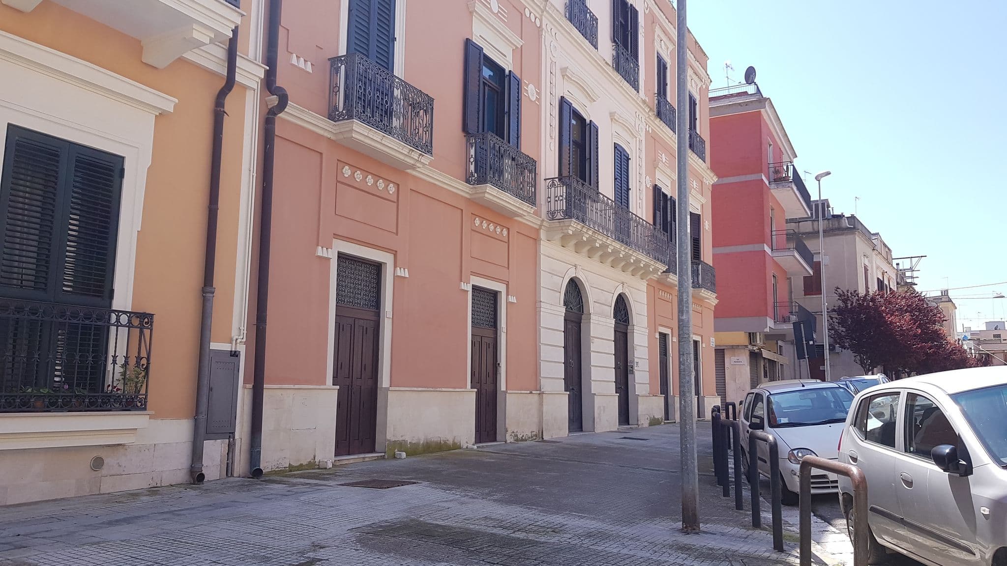Street view near La Casa Di Edo, Brindisi — © ale_zena_it (CC BY-SA · Mapillary)