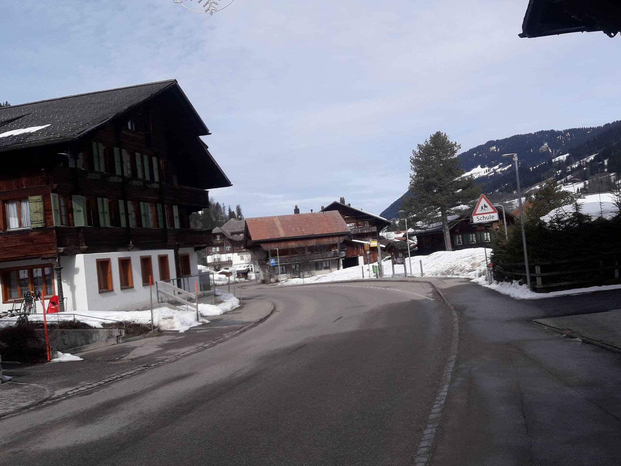 Street view near Sanetsch, Gstaad — © bodo3 (CC BY-SA · Mapillary)