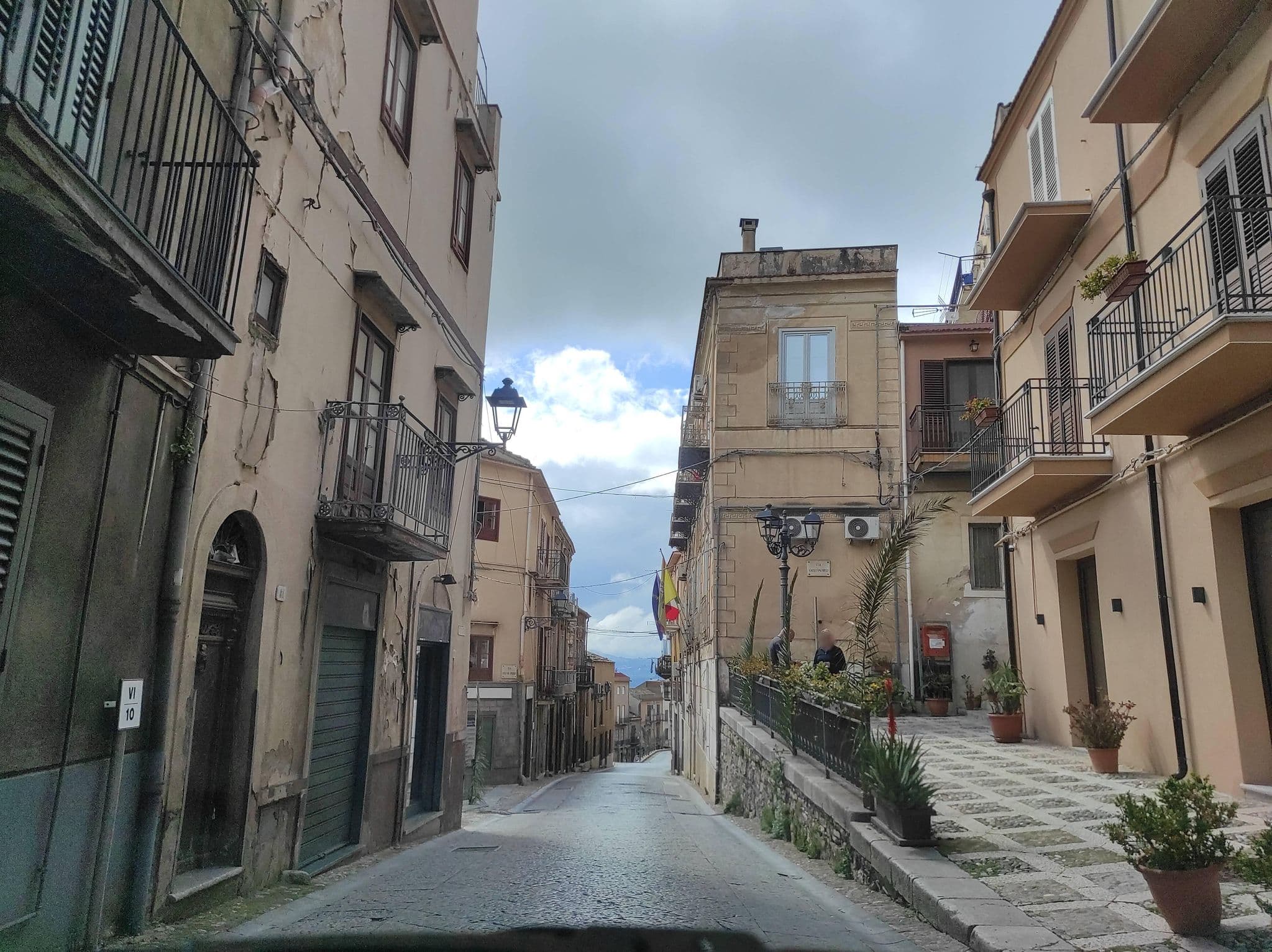 Street view near Trinacria Luxury Rooms Caccamo, Caccamo — © kk4269302 (CC BY-SA · Mapillary)