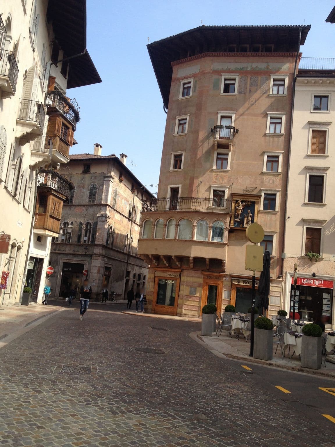 Street view near Soul of Trento - Vicolo del Vo, 27, Trento — © nisselson (CC BY-SA · Mapillary)