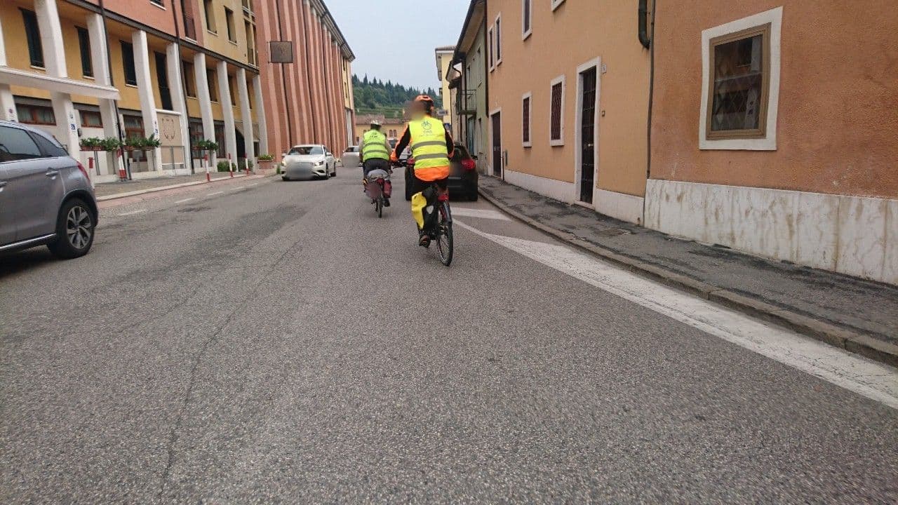 Street view near Hotel Roxy Plaza, Soave — © voschix (CC BY-SA · Mapillary)