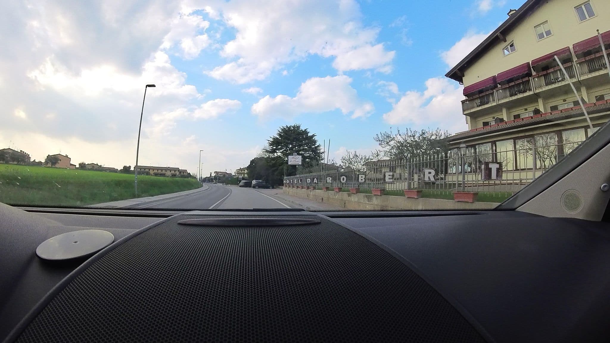Street view near Hotel da Roberto, Lazise — © pisul (CC BY-SA · Mapillary)