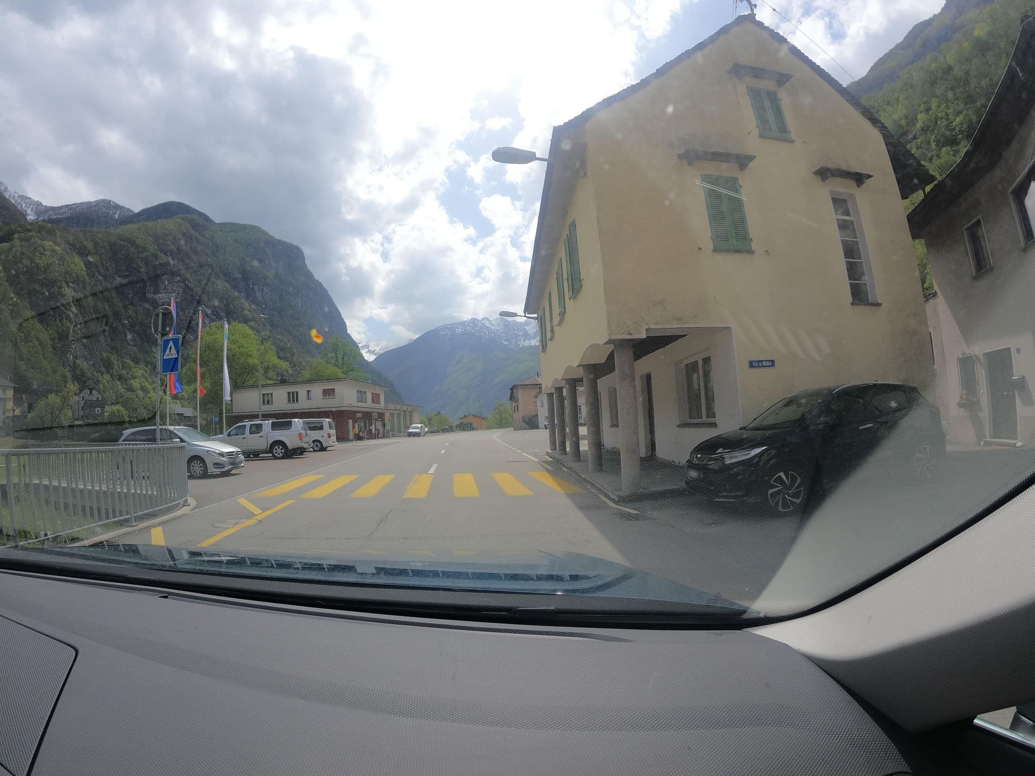 Street view near Locanda Turisti, Cevio — © borovac (CC BY-SA · Mapillary)