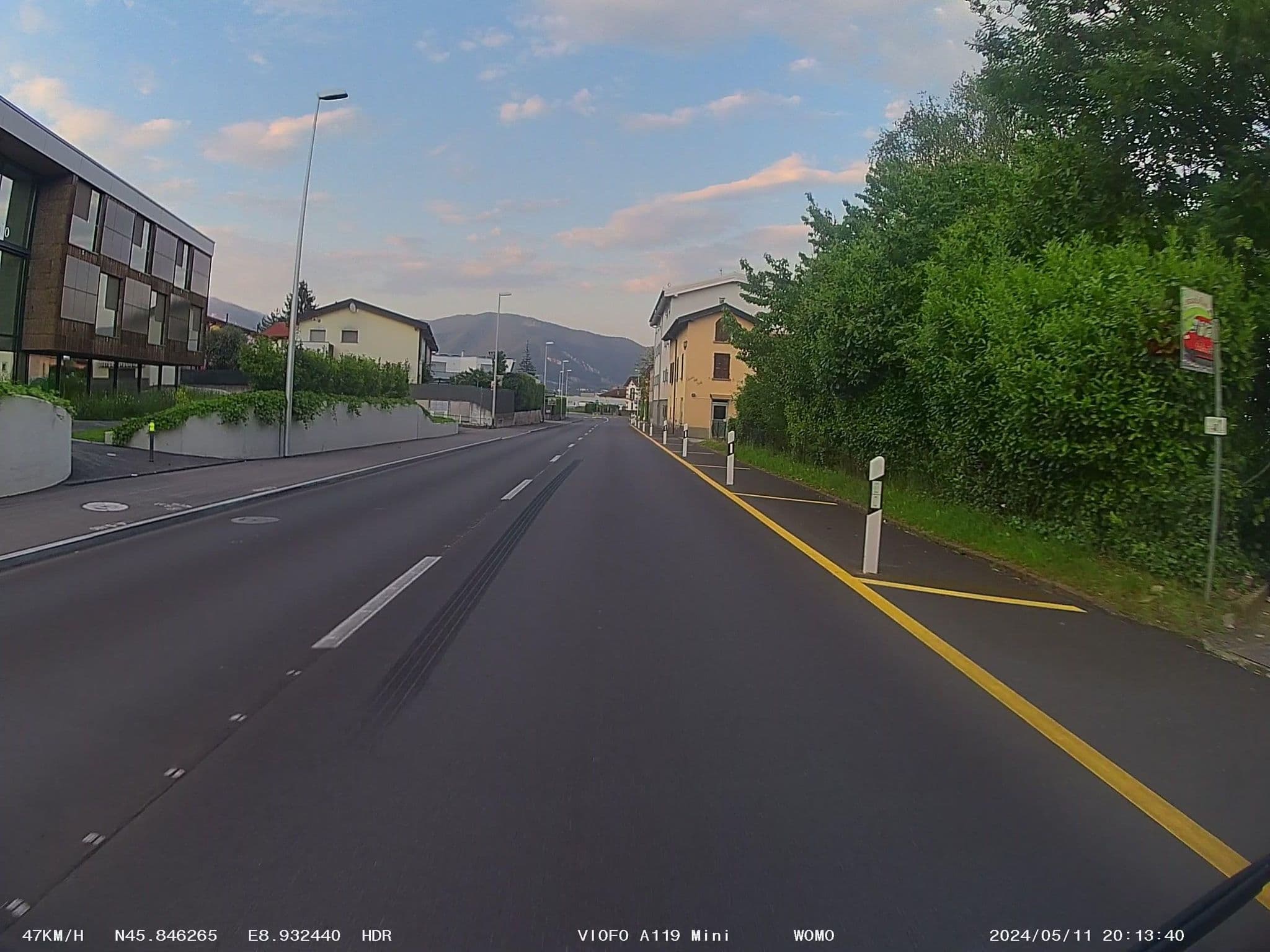 Street view near Lo Scudo di Stabio, Stabio — © soulcover (CC BY-SA · Mapillary)