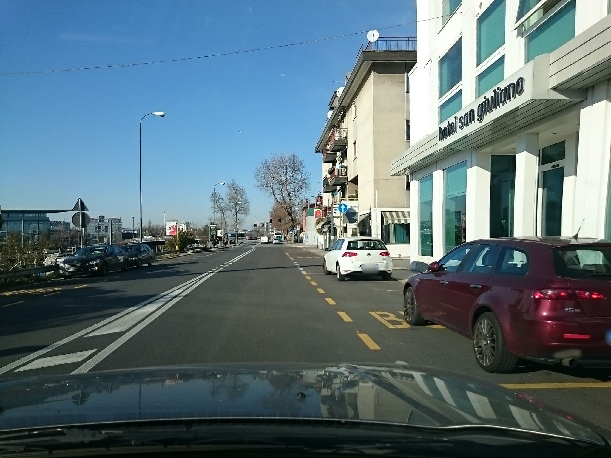 Street view near Hotel San Giuliano, Mestre — © voschix (CC BY-SA · Mapillary)