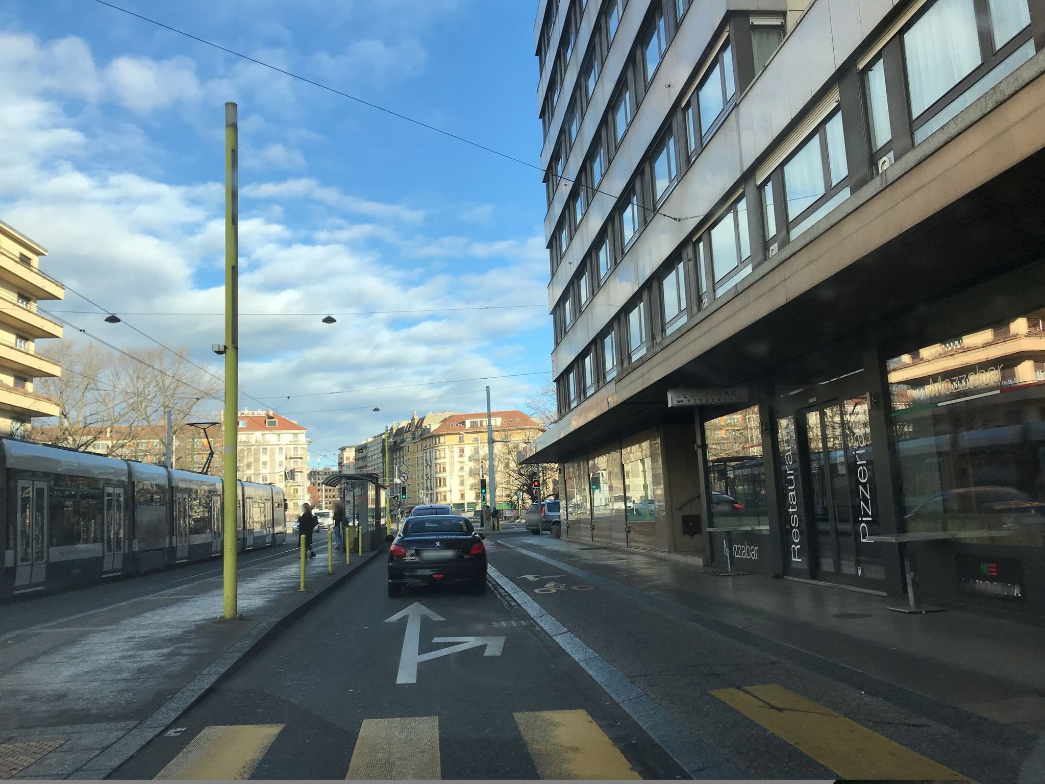 Street view near Starling Hotel Residence, Geneva — © thepriben (CC BY-SA · Mapillary)