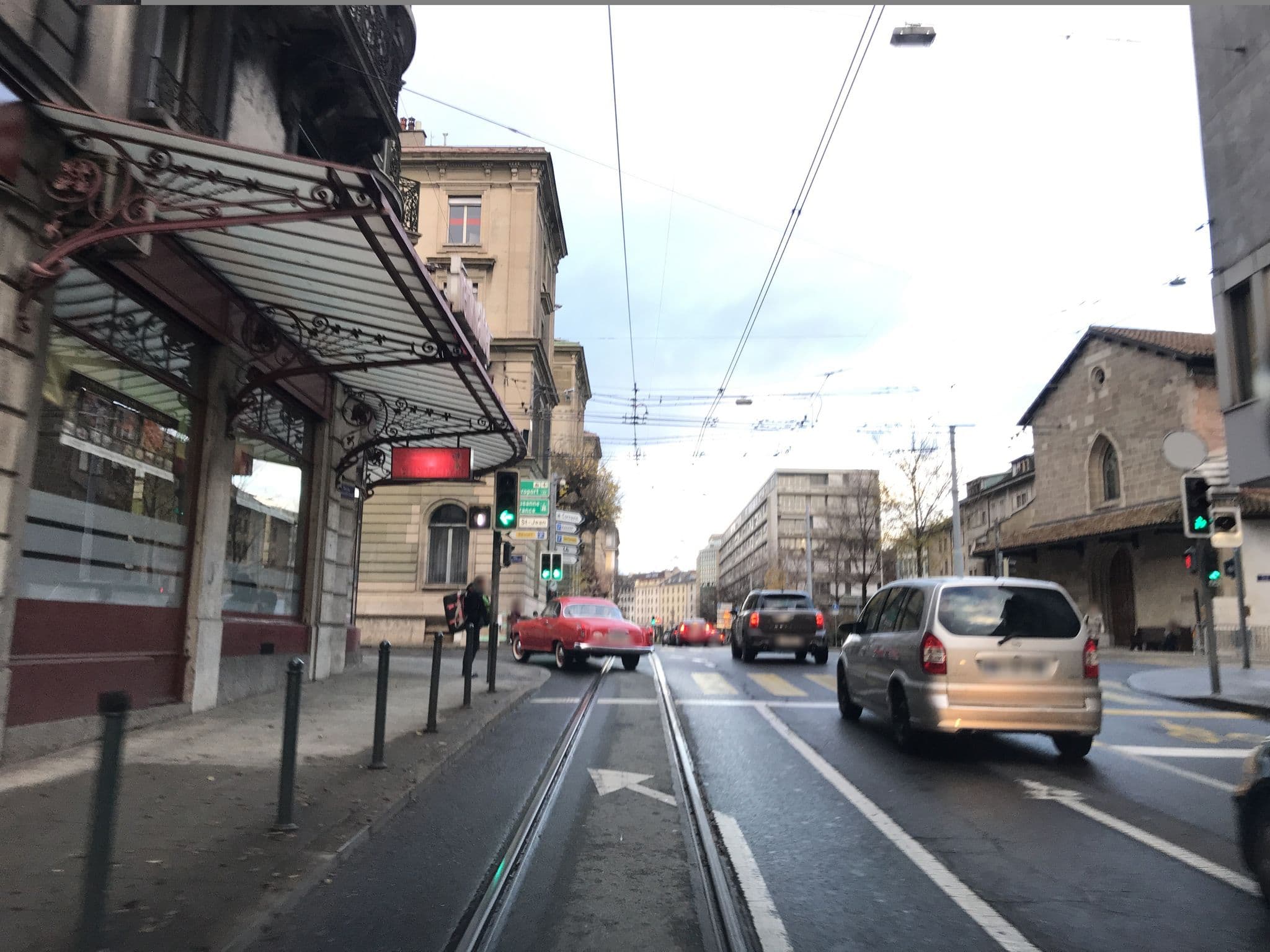 Street view near Hôtel de Genève, Geneva — © unmap (CC BY-SA · Mapillary)