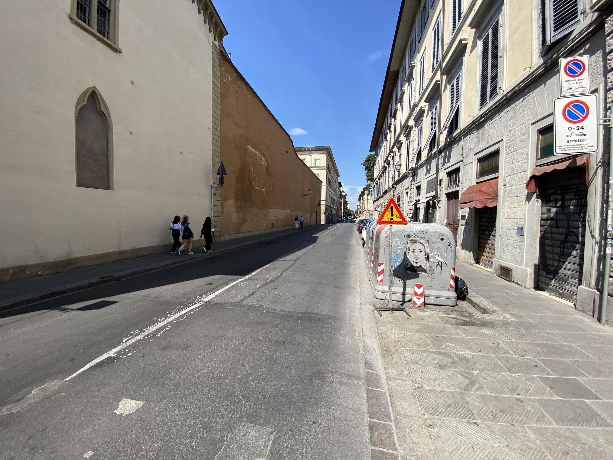 Street view near Loggia Fiorentina, Florence