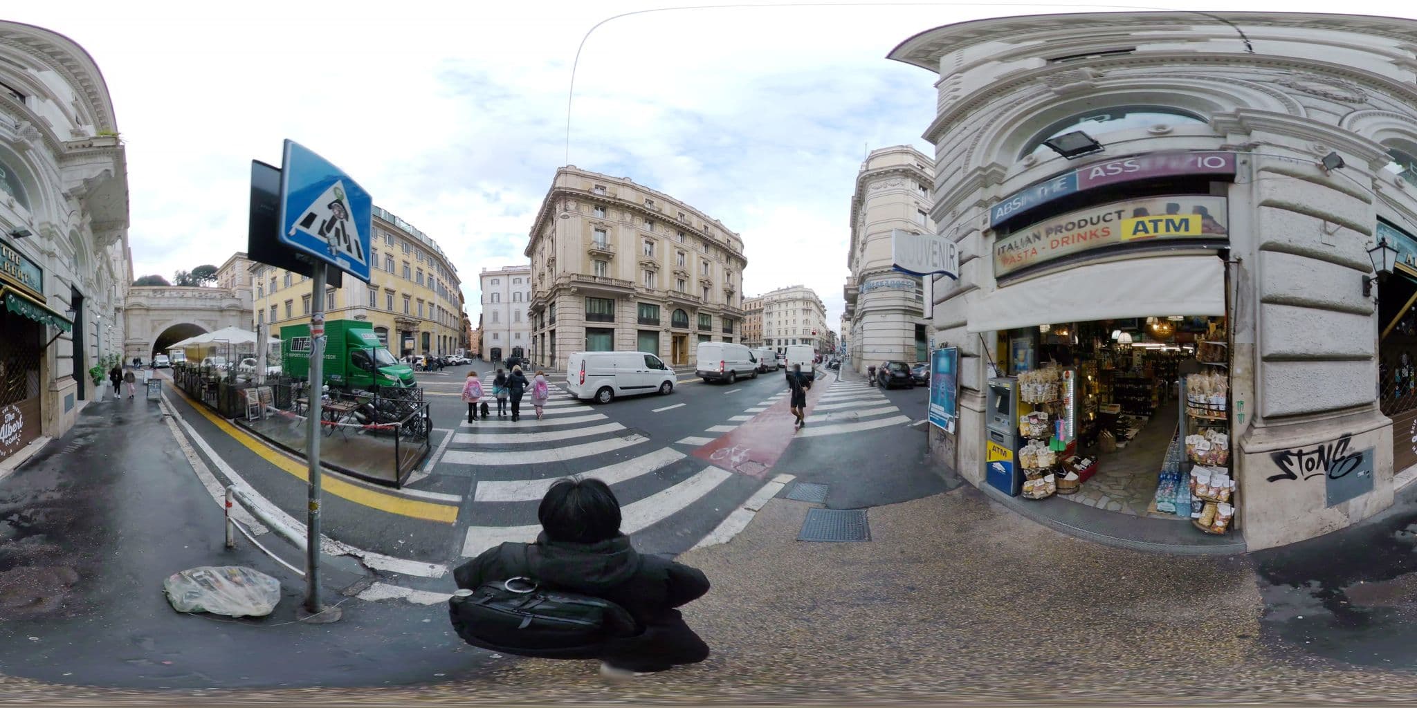 Street view near THE ONE Boutique Hotel & SPA, Pigna — © akiyoshiii213 (CC BY-SA · Mapillary)
