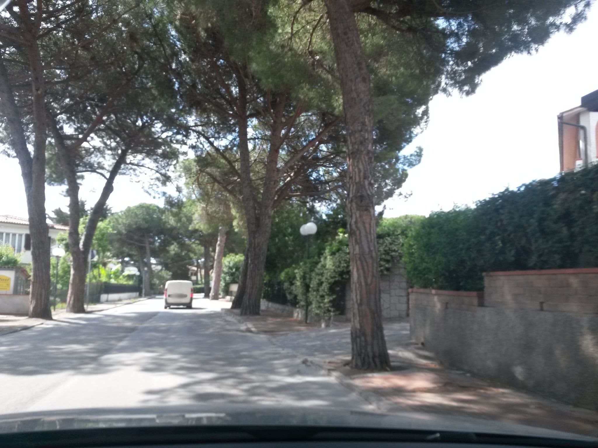 Street view near Hotel Elba - Residence dei Fiori, Campo nell'Elba — © rausk (CC BY-SA · Mapillary)