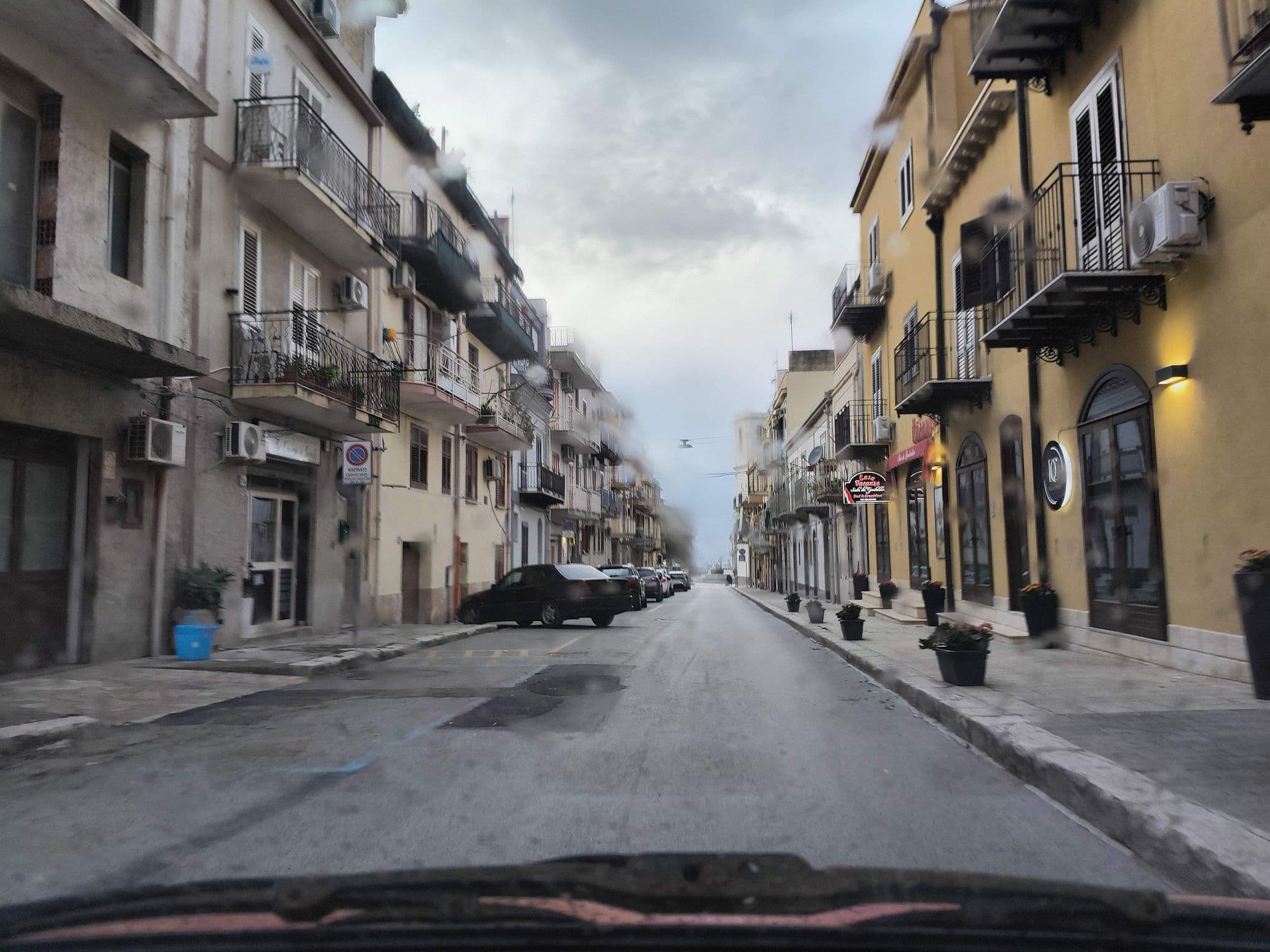 Street view near Casa Vacanze Sosta dei Garibaldini, Campofelice di Roccella — © kk4269302 (CC BY-SA · Mapillary)
