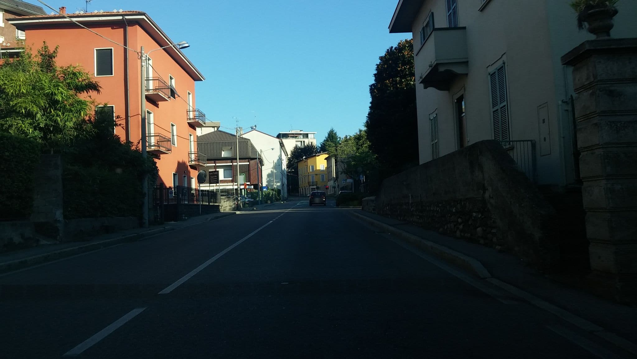 Street view near Ristorante La Scaletta Hotel, Cantù — © maxxer (CC BY-SA · Mapillary)