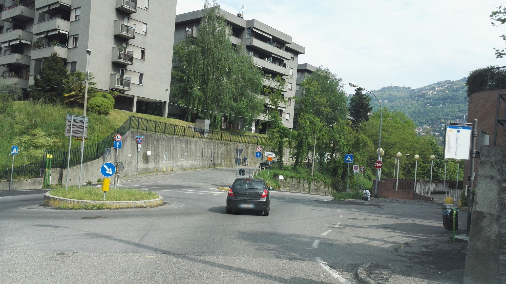 Street view near B&B Como A casa di Maria, Lipomo — © marcuscalabresus (CC BY-SA · Mapillary)