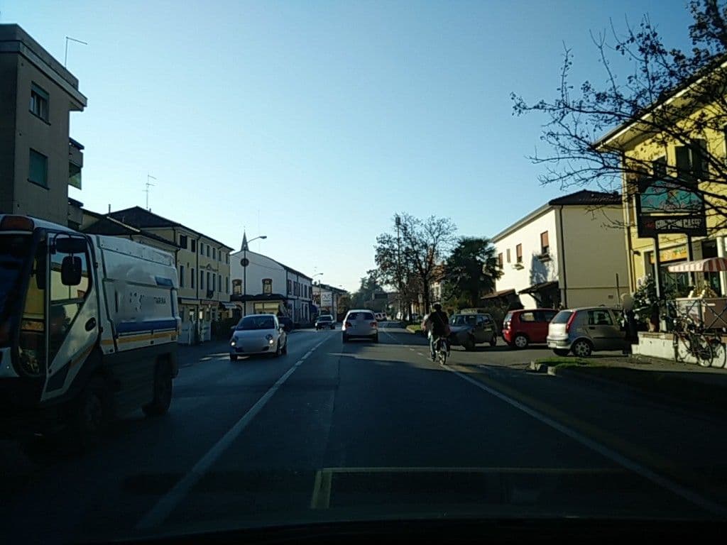 Street view near Hotel Rovere, Treviso — © bellazambo (CC BY-SA · Mapillary)