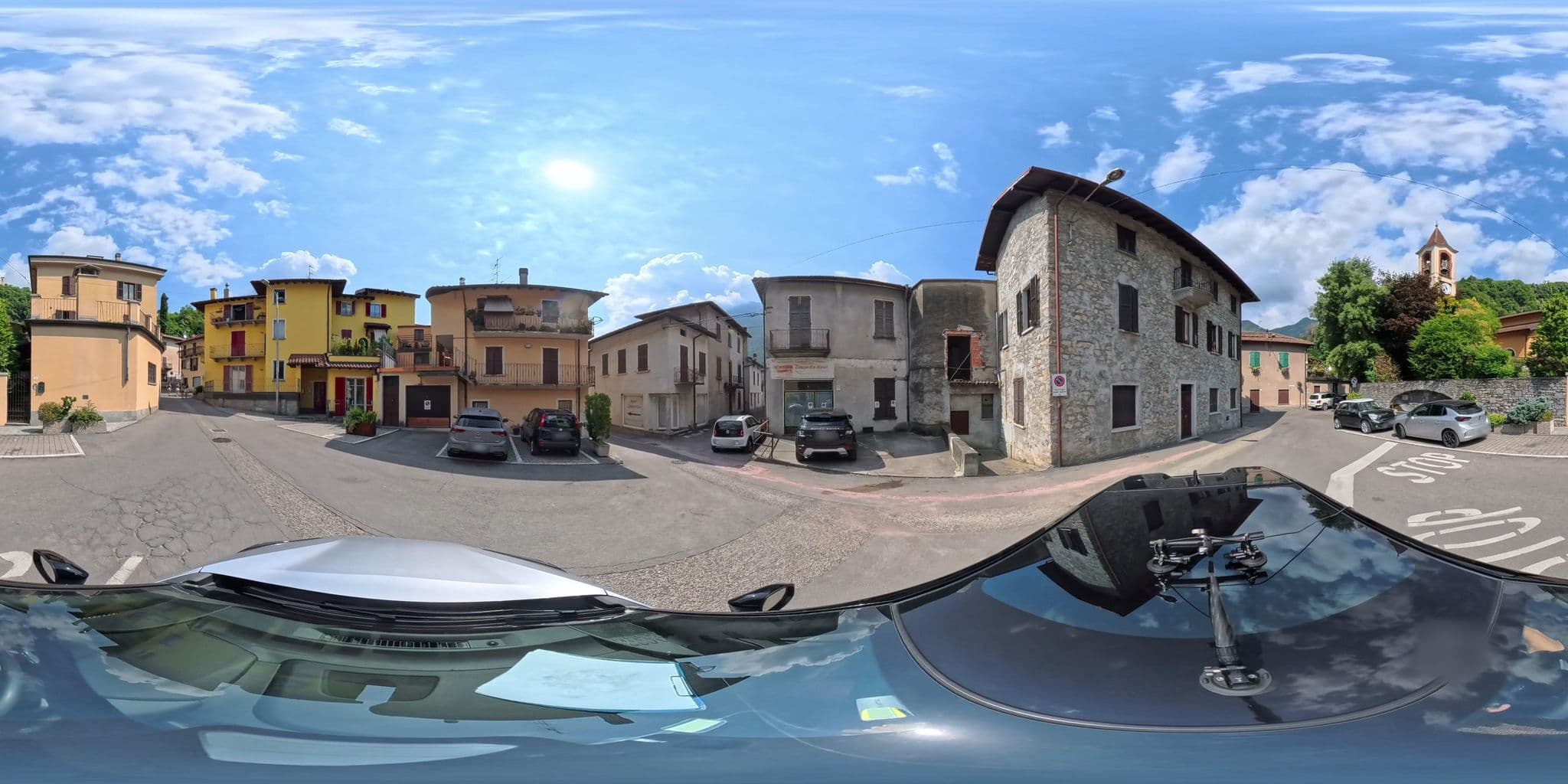 Street view near Albergo Concordia - Bar Ristorante AL MINESTRAIO, Porlezza — © Polinomia (CC BY-SA · Mapillary)