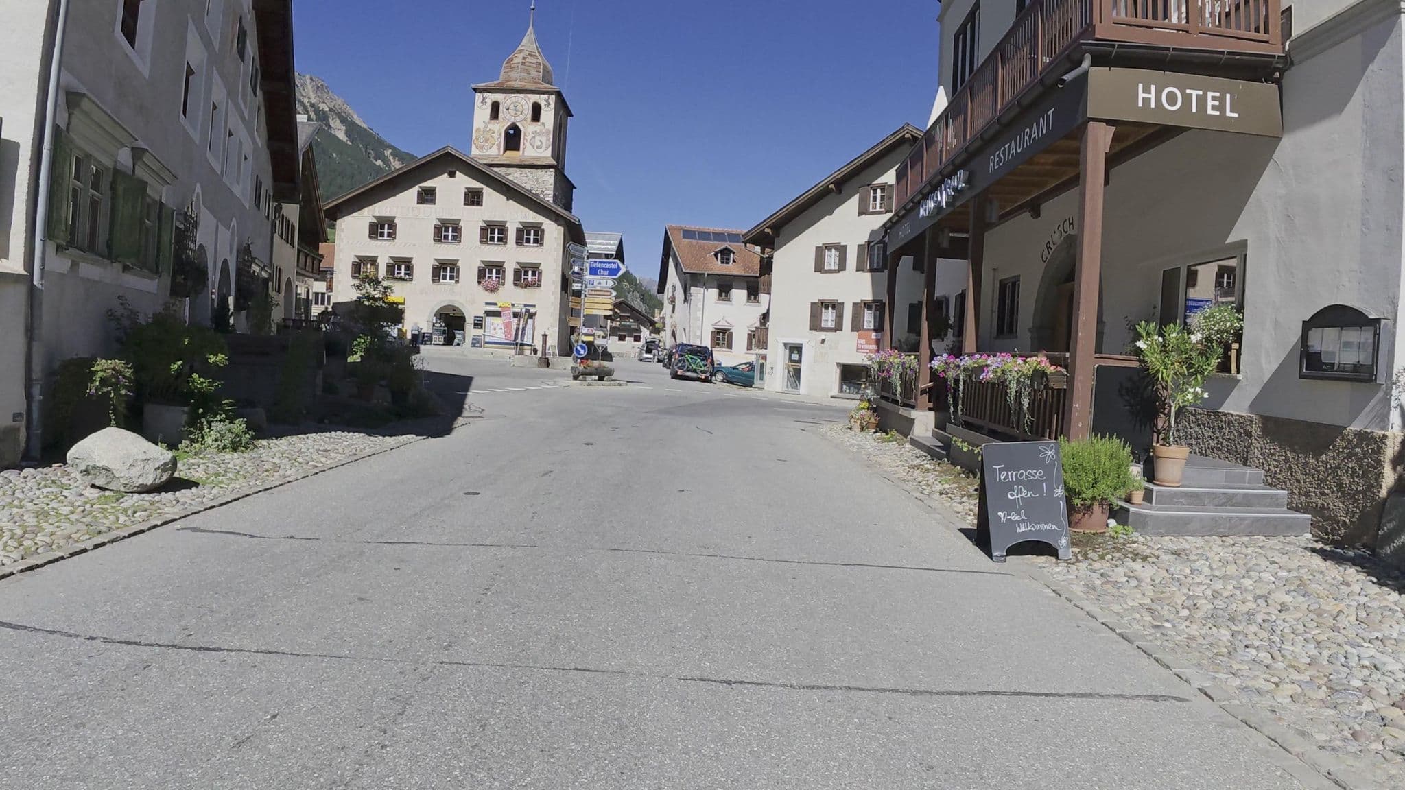 Street view near Weisses Kreuz, Samedan — © Guzzi_Franze (CC BY-SA · Mapillary)