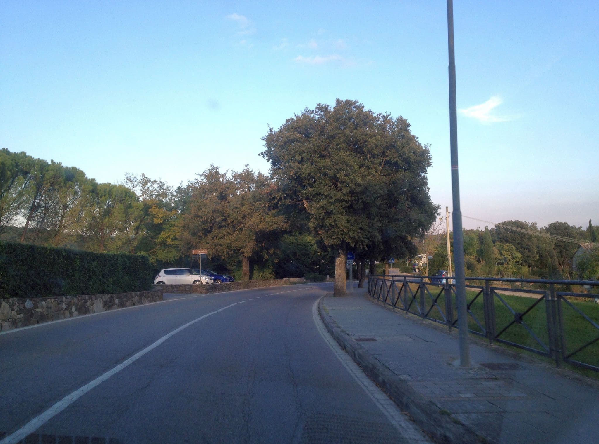 Street view near albergo il colombaio, Castellina in Chianti — © istefanos (CC BY-SA · Mapillary)