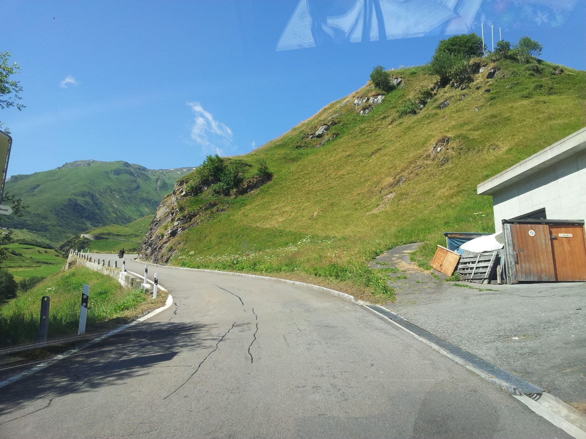 Street view near Blueberry Hill, Andermatt — © sp8962de (CC BY-SA · Mapillary)