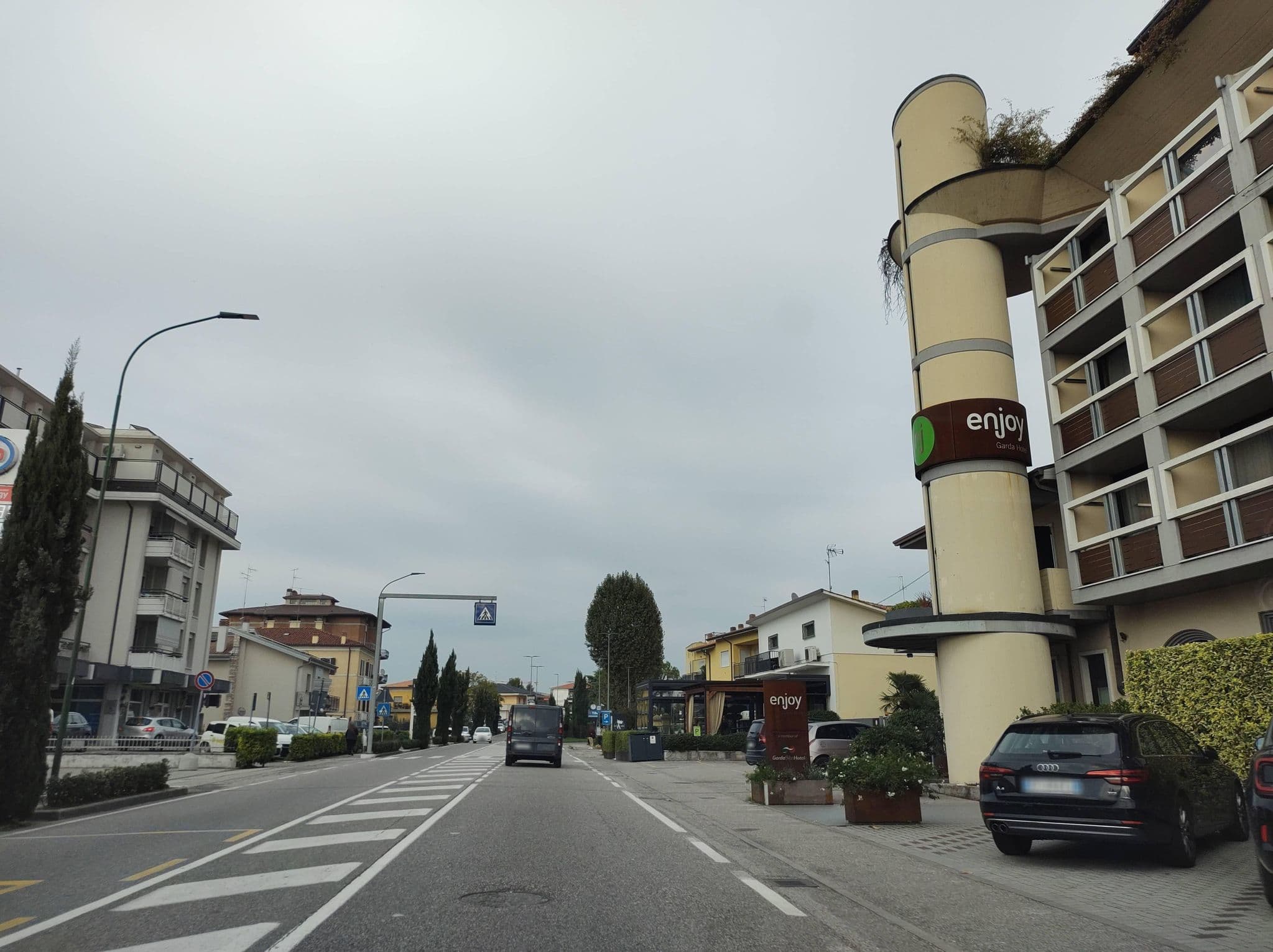 Street view near Enjoy Garda Hotel, Peschiera del Garda — © thetornado76 (CC BY-SA · Mapillary)