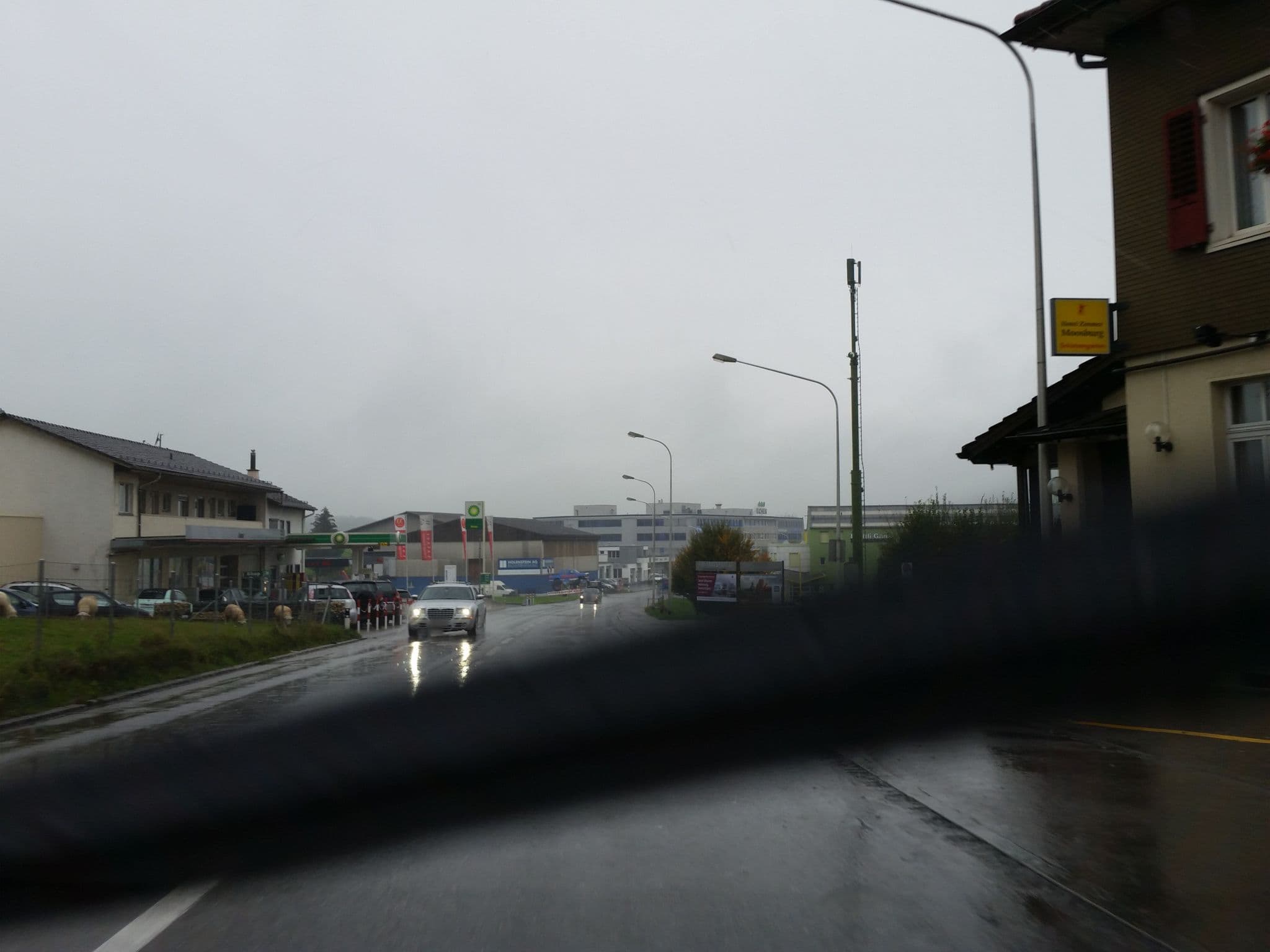 Street view near Hotel Restaurant Moosburg, Gossau — © himmelbuerger (CC BY-SA · Mapillary)