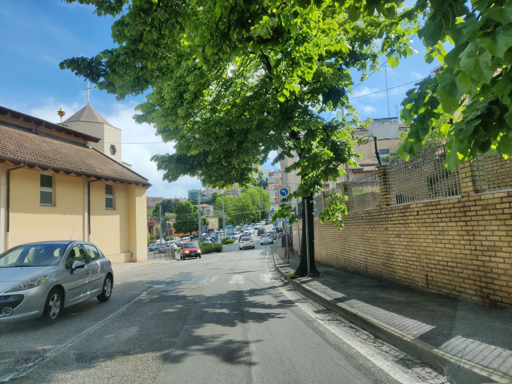 Street view near La Nuvola B&B, Chieti — © evvemoscia (CC BY-SA · Mapillary)