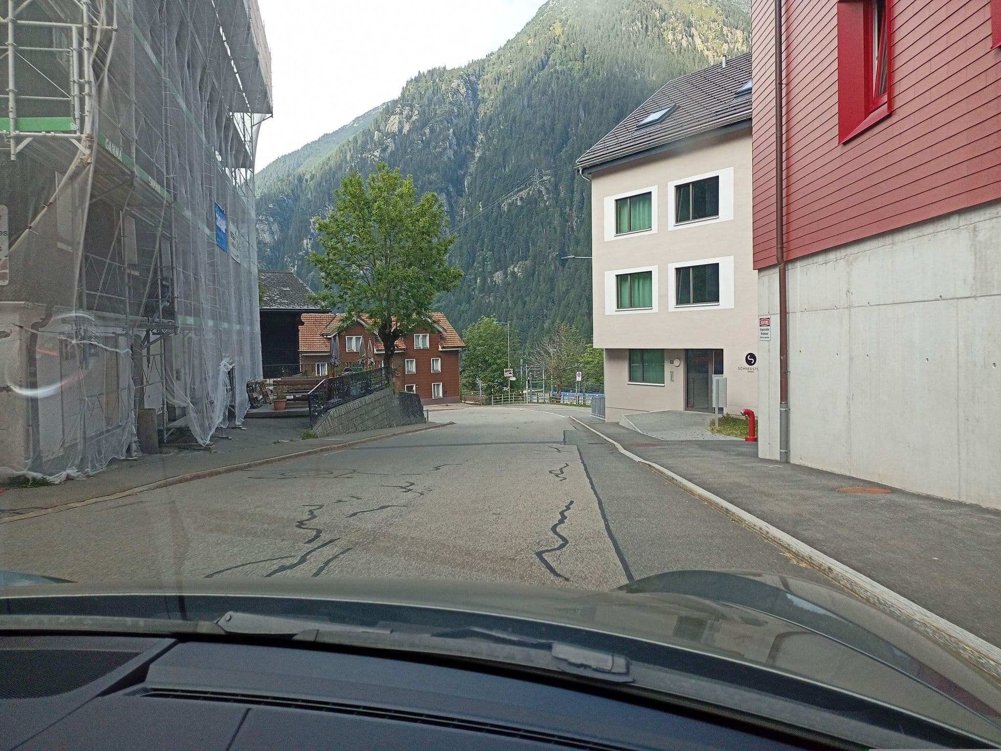 Street view near Krone, Andermatt — © xdTAGCLAN (CC BY-SA · Mapillary)