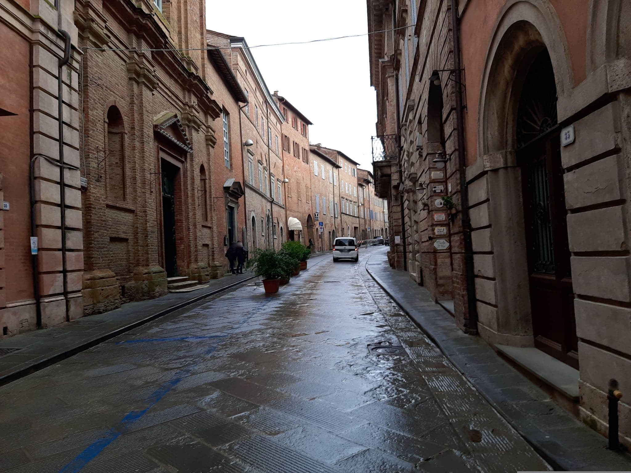 Street view near Casina Mazzuoli Città della Pieve, Città della Pieve — © alesarrett (CC BY-SA · Mapillary)
