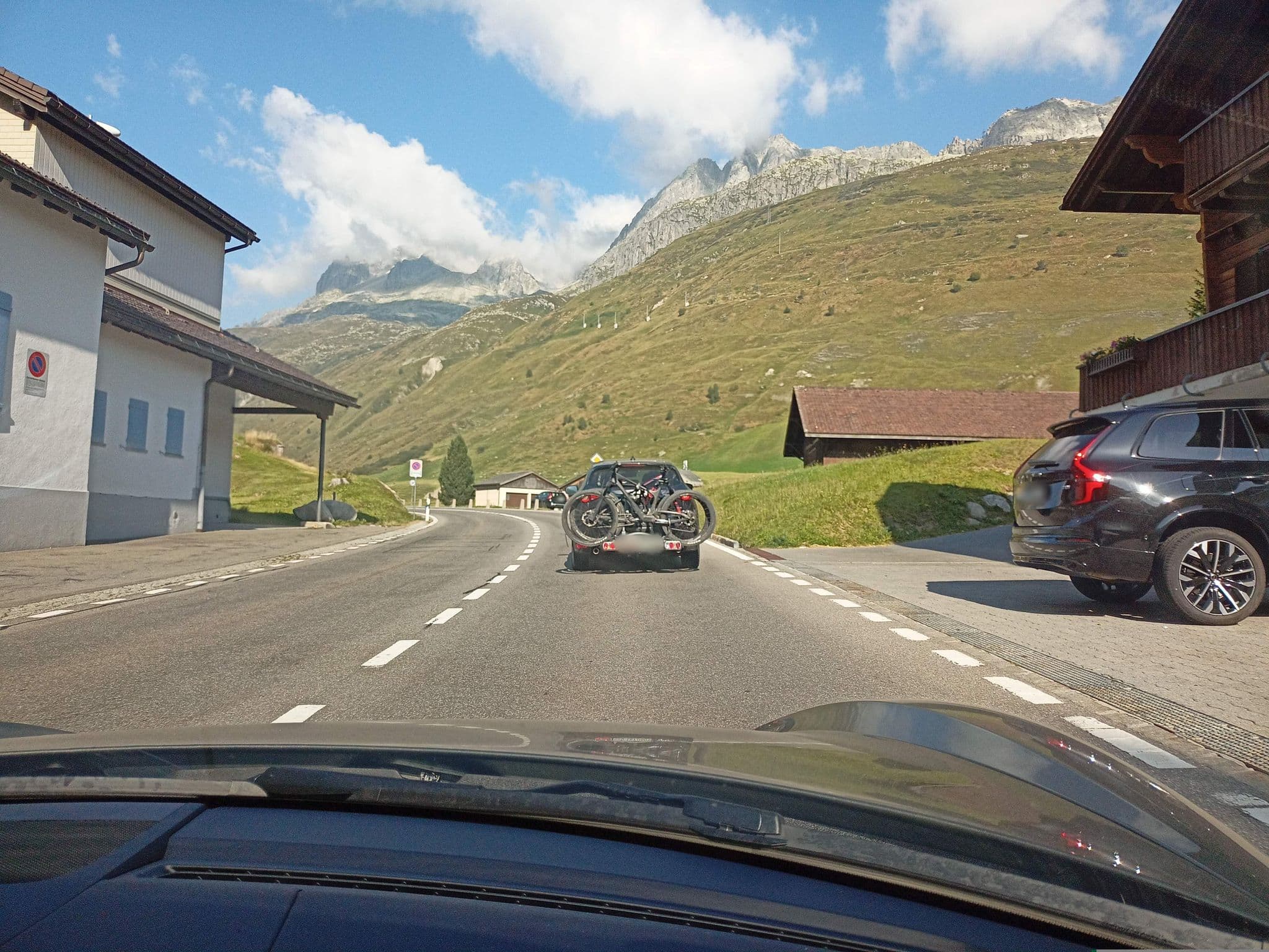 Street view near Rössli - Ferienhaus, Andermatt — © xdTAGCLAN (CC BY-SA · Mapillary)