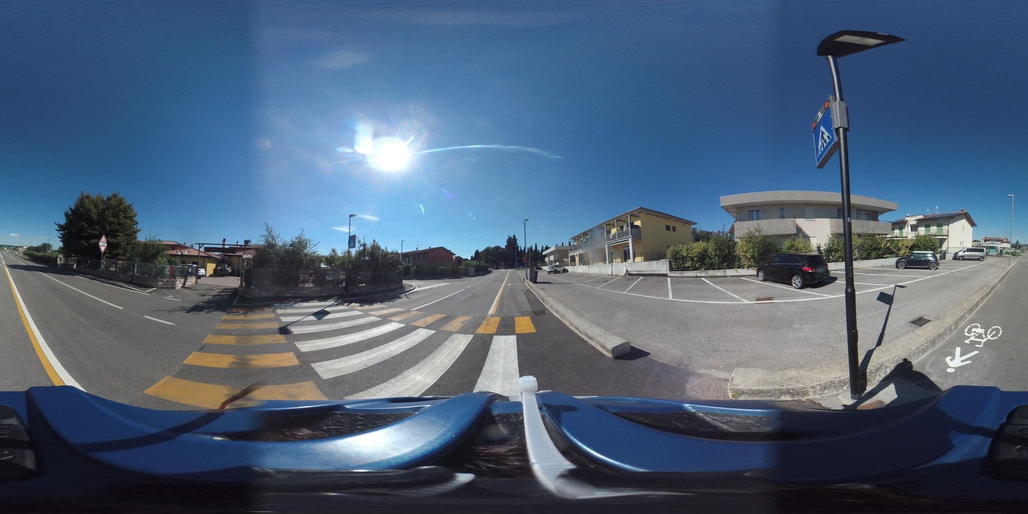 Street view near Hotel Villa Camporosso & Appartamenti, Colà — © giubar (CC BY-SA · Mapillary)