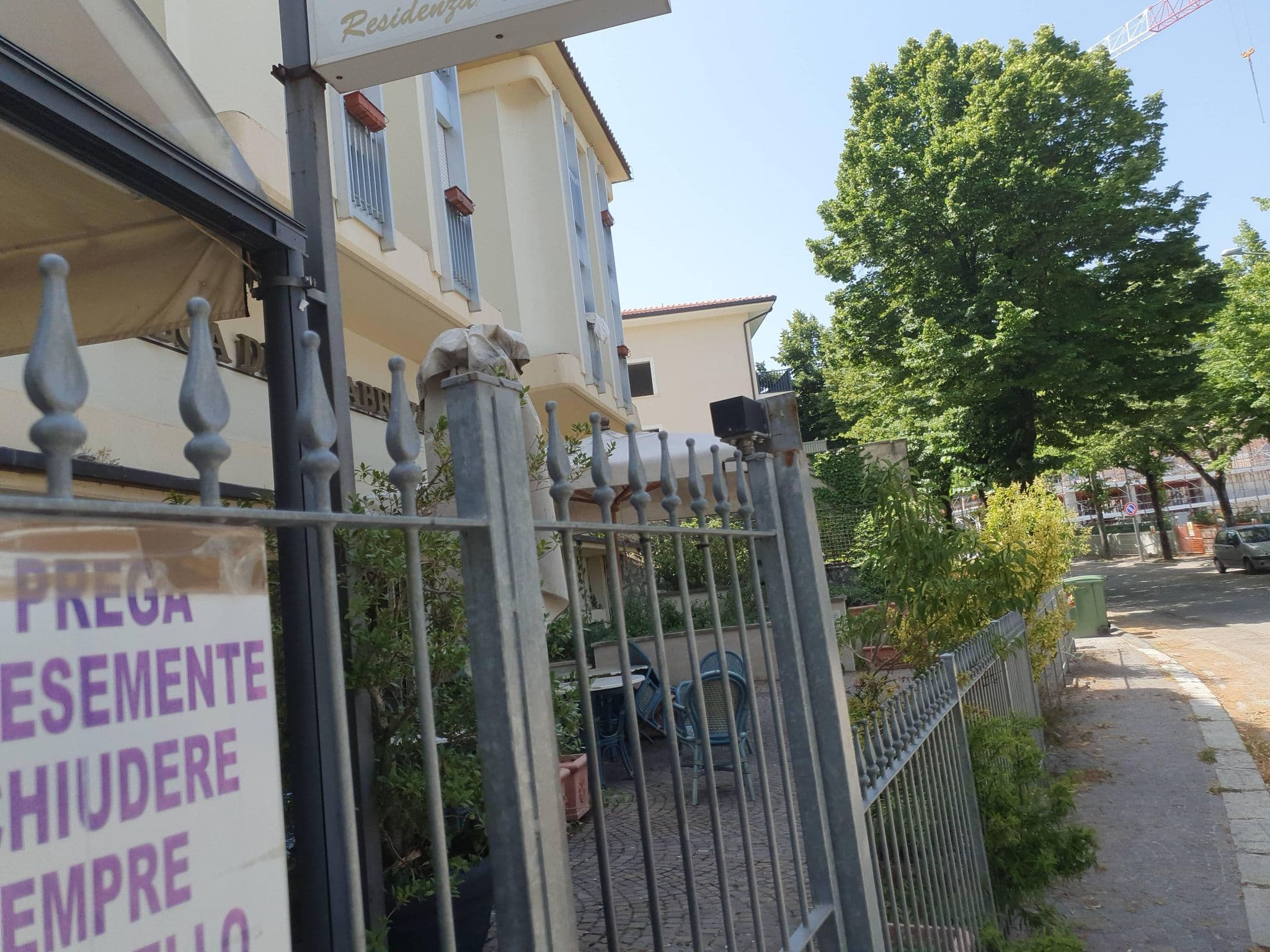 Street view near Villa Duca degli Abruzzi Residenza Protetta, L'Aquila — © AlixGil (CC BY-SA · Mapillary)