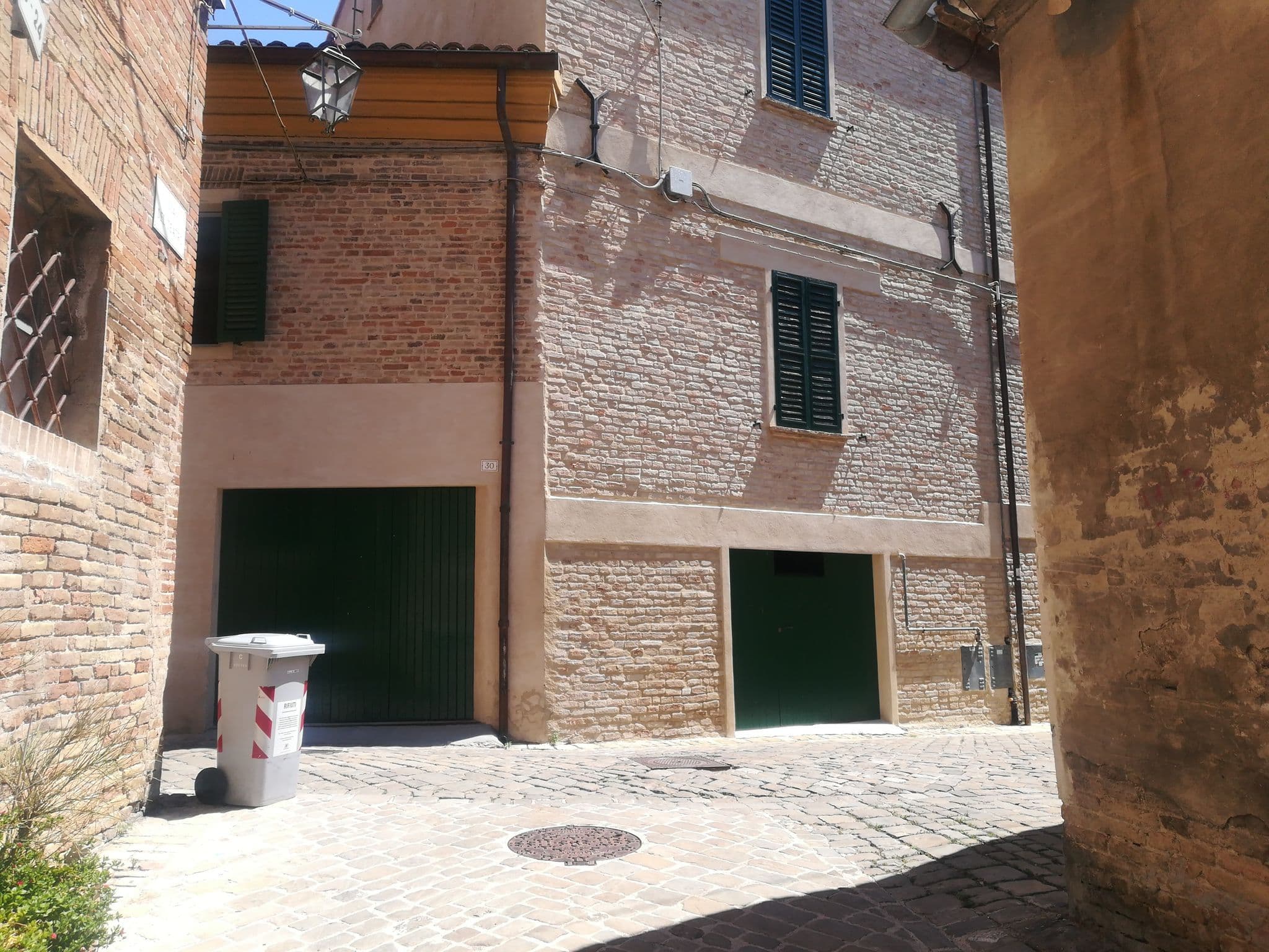 Street view near Palazzo Boscareto - suites di charme in centro storico - garage moto, box bici, Corinaldo — © jeawrong (CC BY-SA · Mapillary)