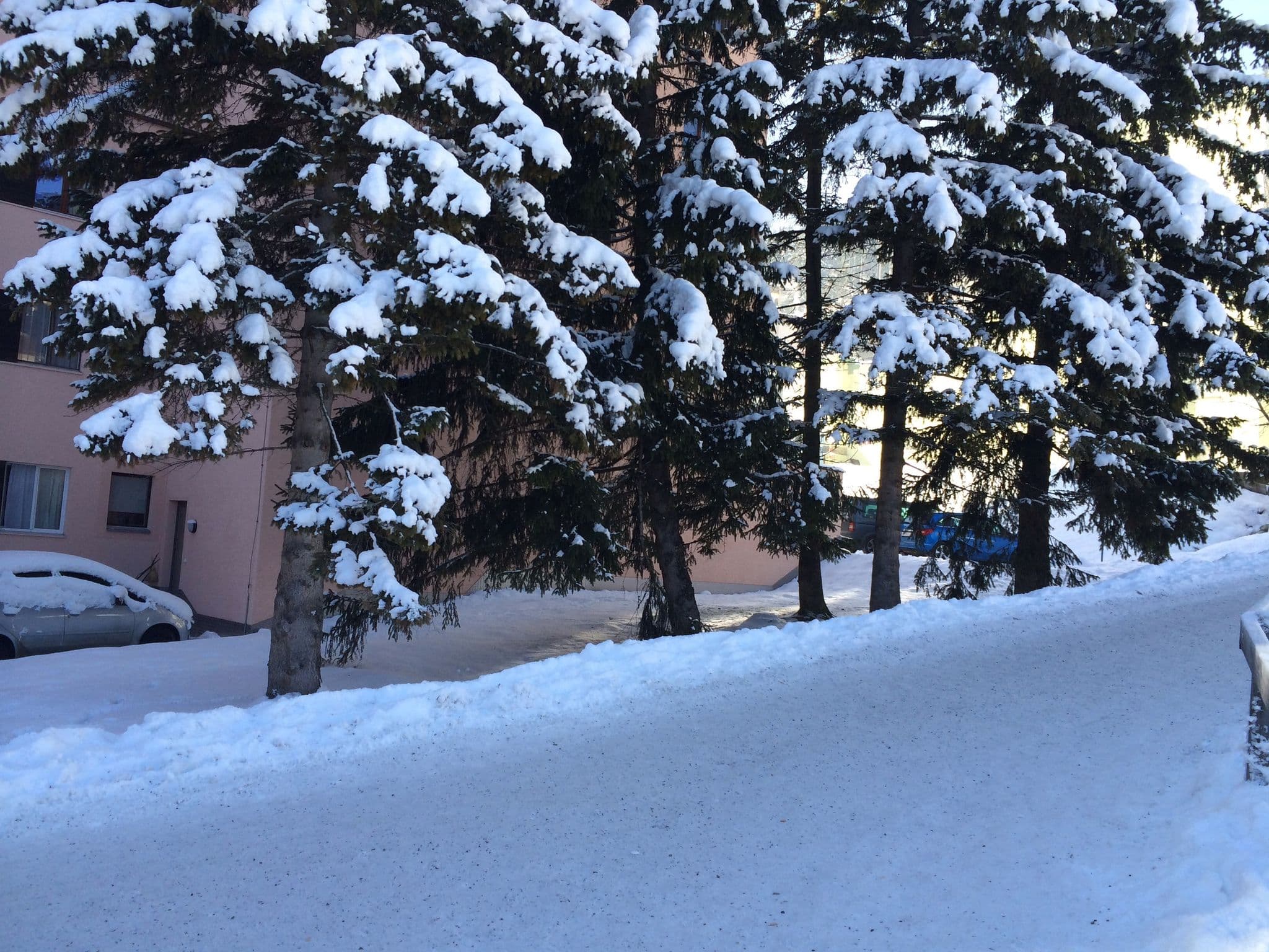 Street view near Hotel Bündnerhof, Davos — © jesolem (CC BY-SA · Mapillary)