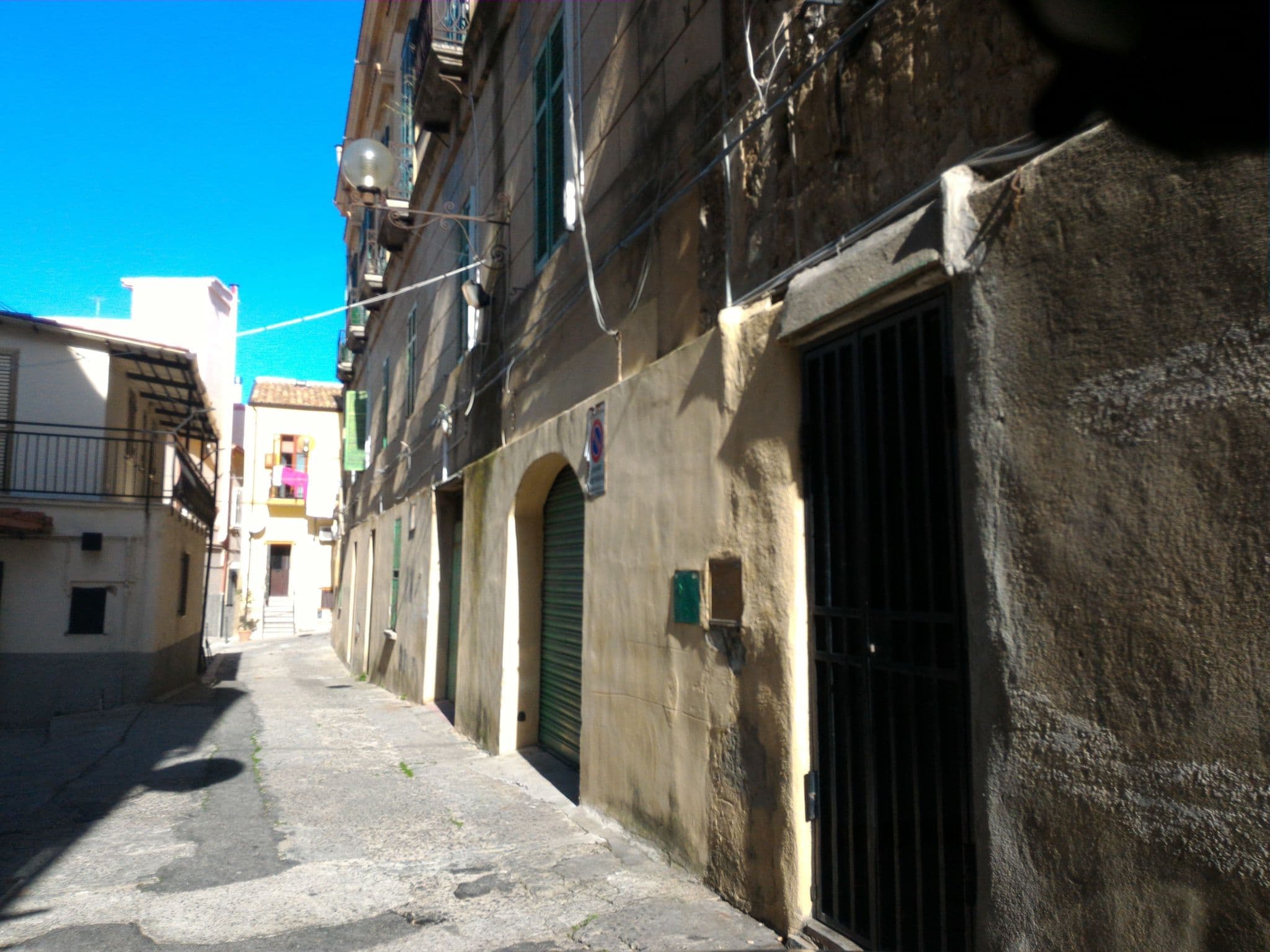 Street view near Boutique – Lodge & Suites, Crotone — © ingcelsi (CC BY-SA · Mapillary)