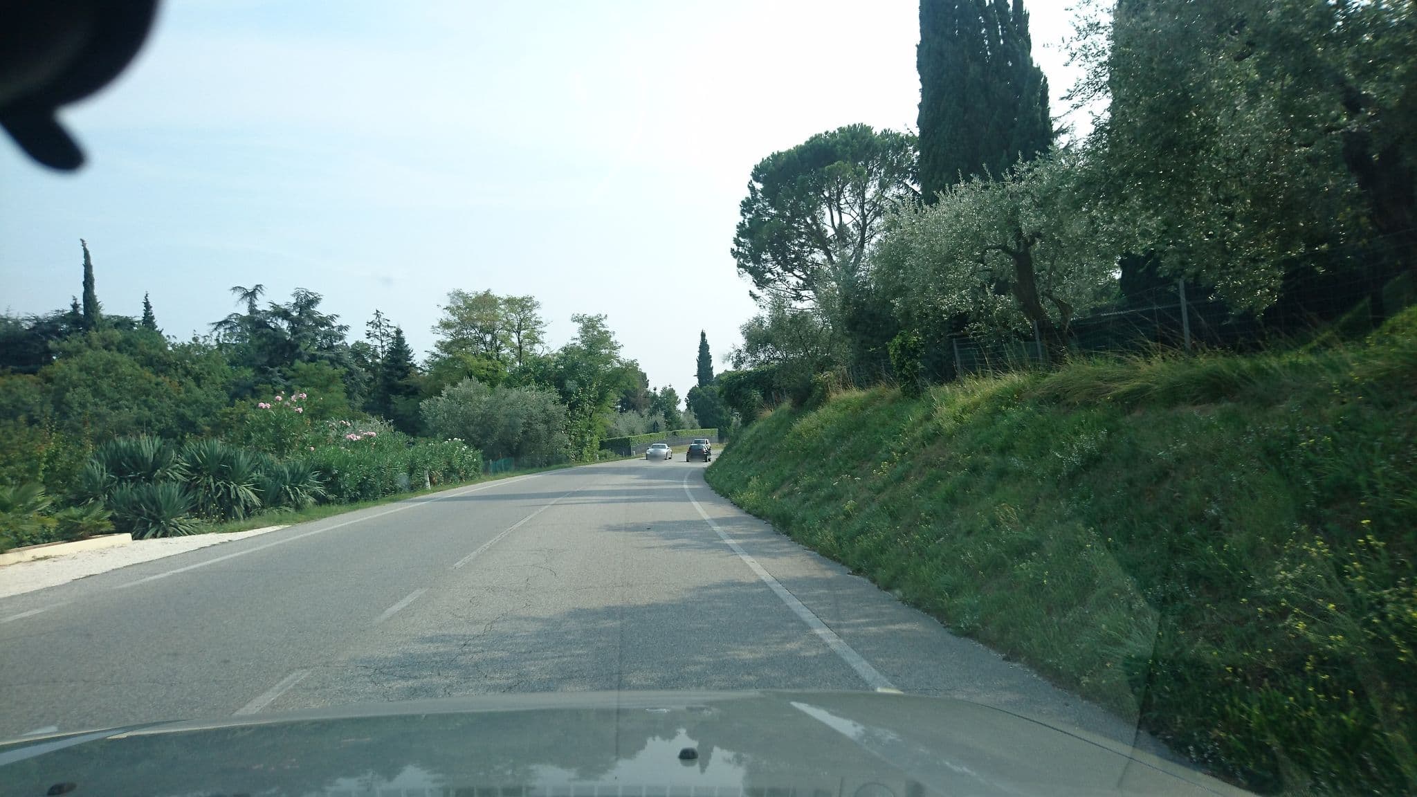 Street view near Feeling House, Salò — © voschix (CC BY-SA · Mapillary)