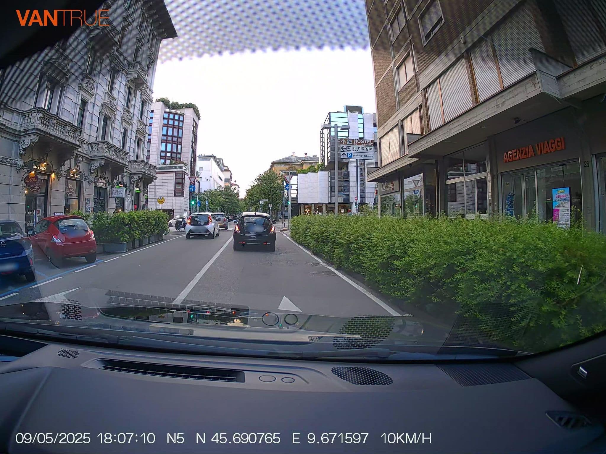 Street view near Bergamo Romantica centro stazione, Bergamo