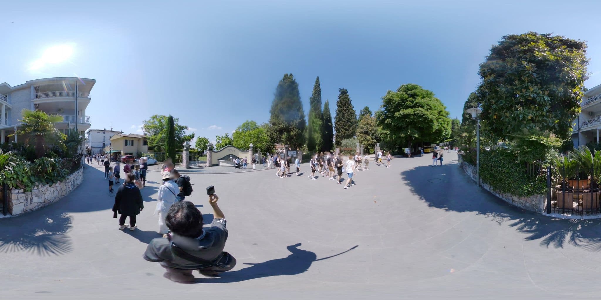 Street view near Hotel Luna Sirmione, Sirmione — © mapconcierge (CC BY-SA · Mapillary)